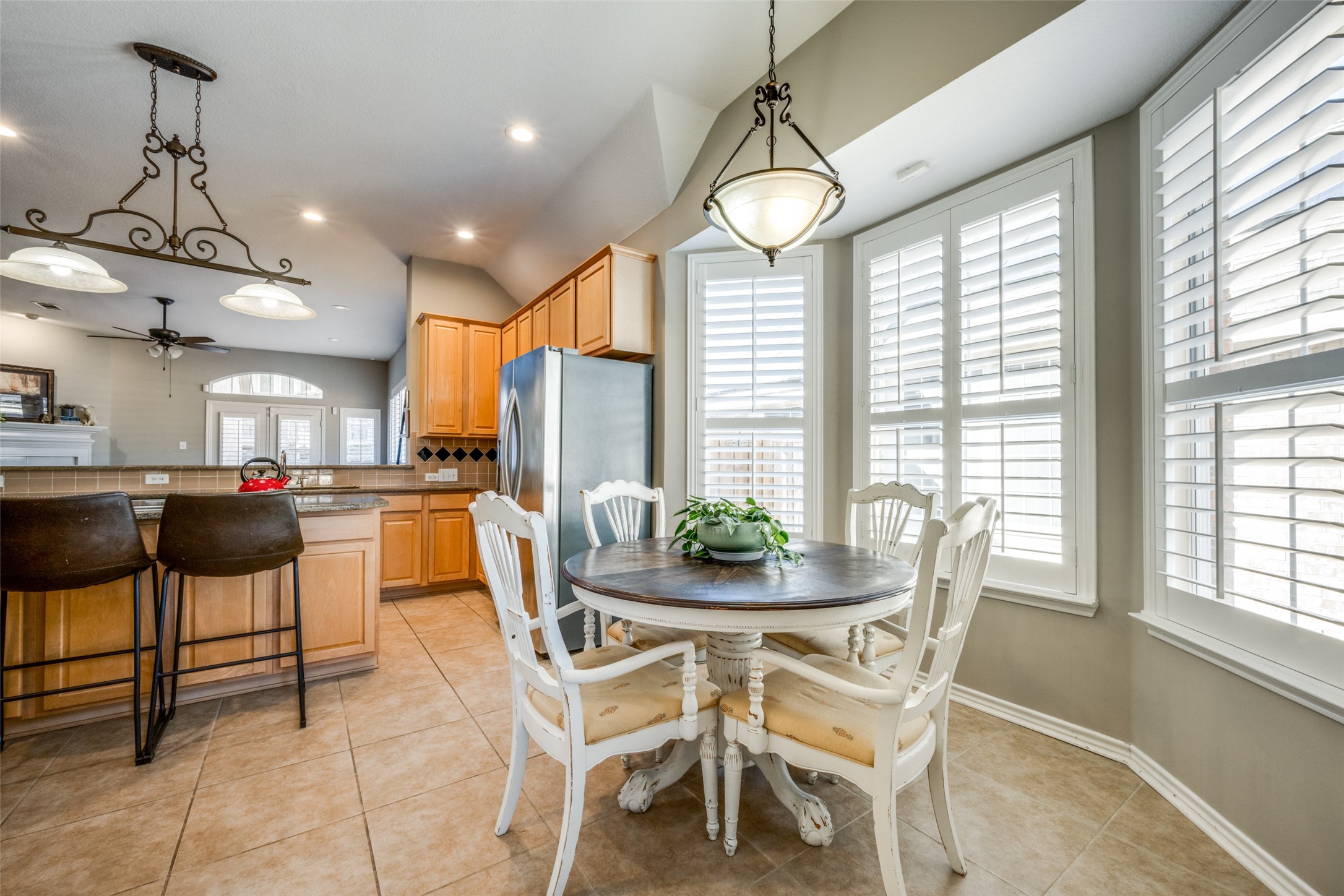 1605 Shadow Crest Drive