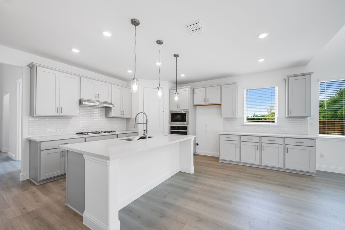 550 Ardsley Park Drive