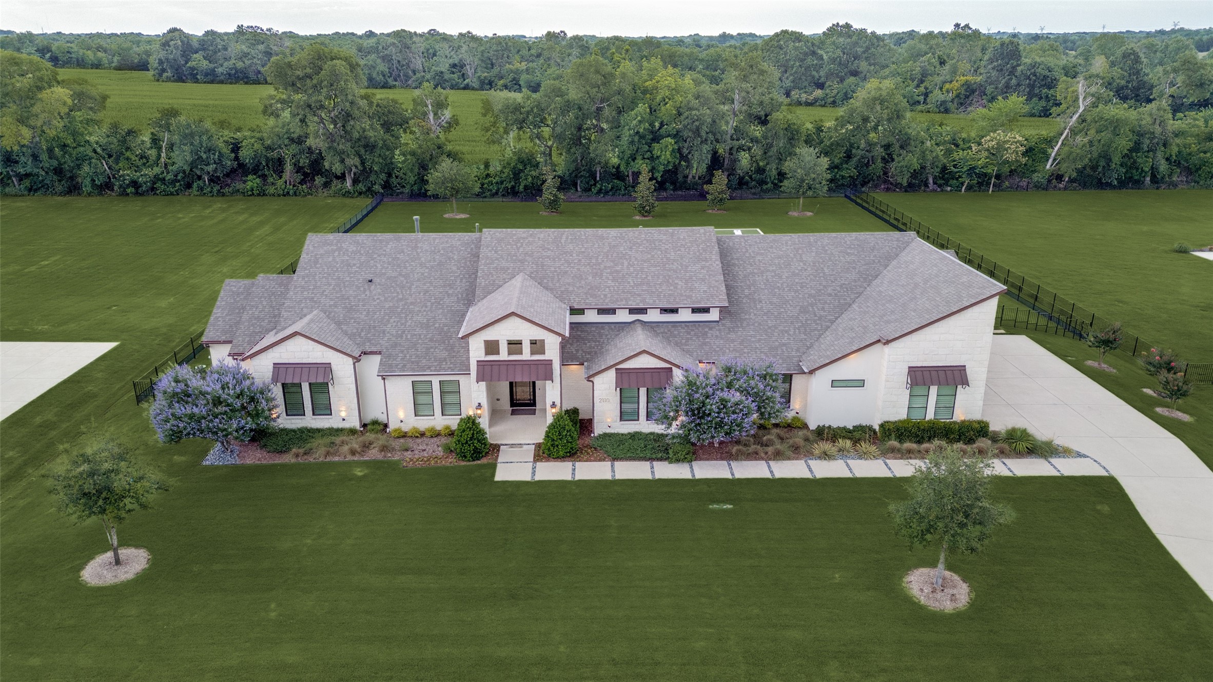 2110 HONEY Lane