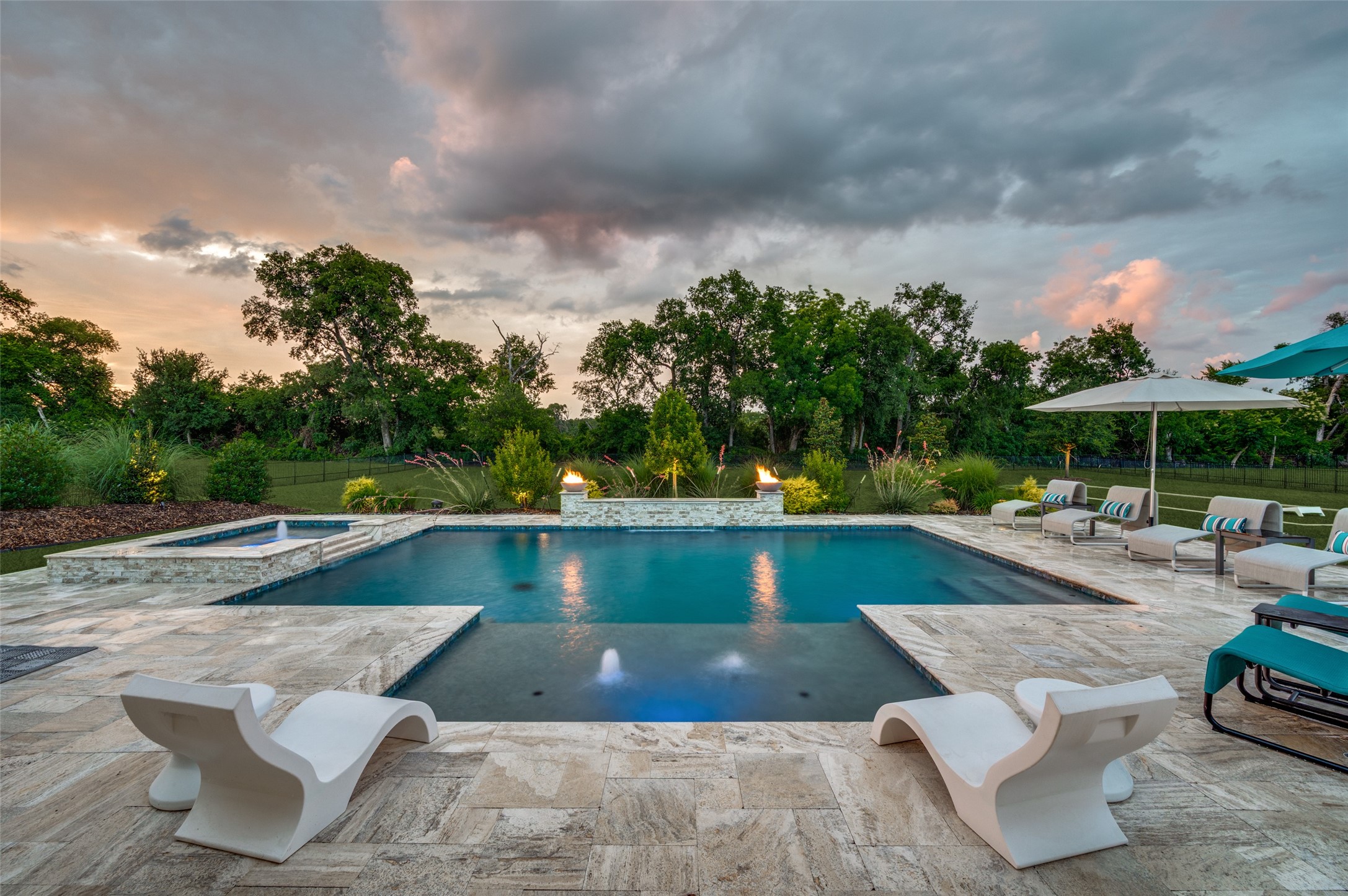 2110 HONEY Lane