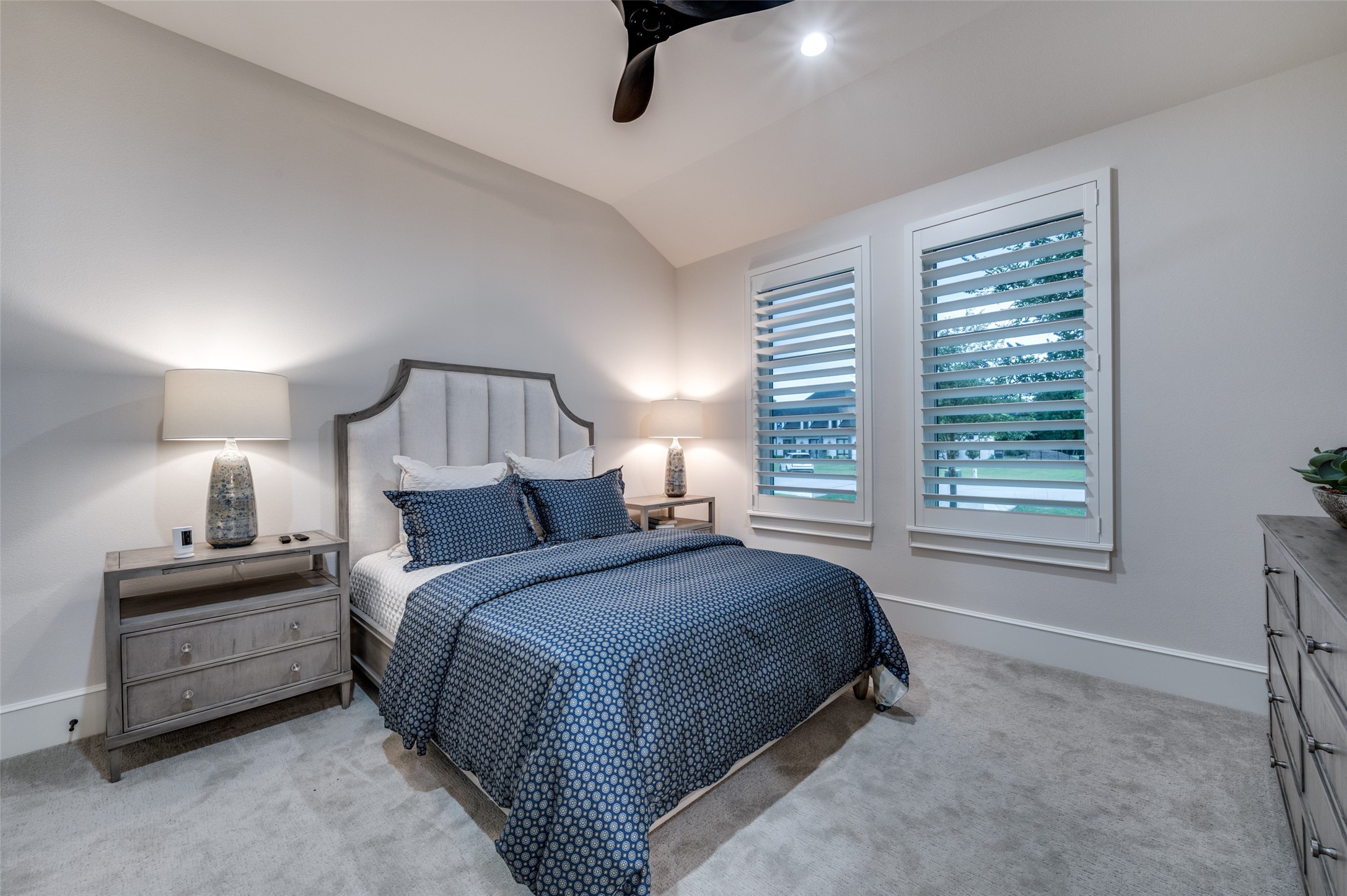 2110 HONEY Lane
