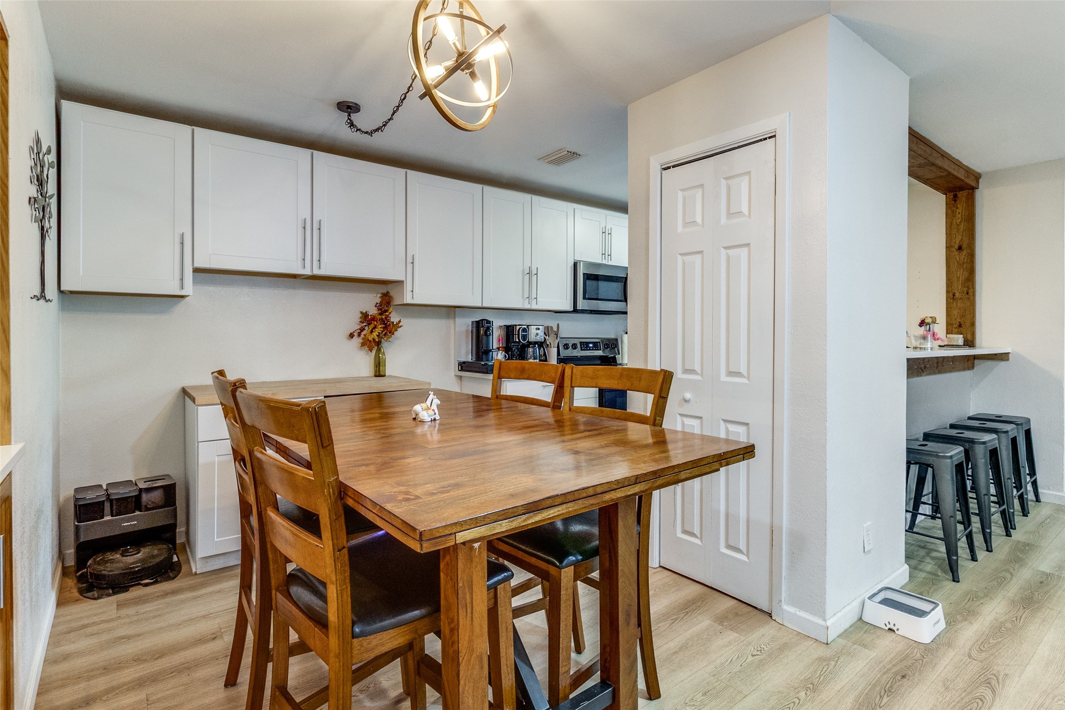 5981 Arapaho Road 102