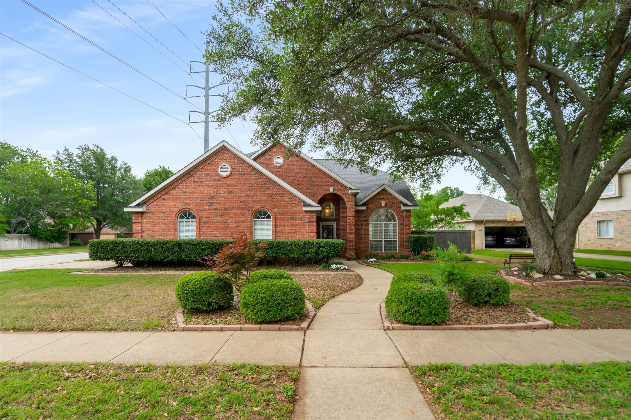 560 Dove Creek Place