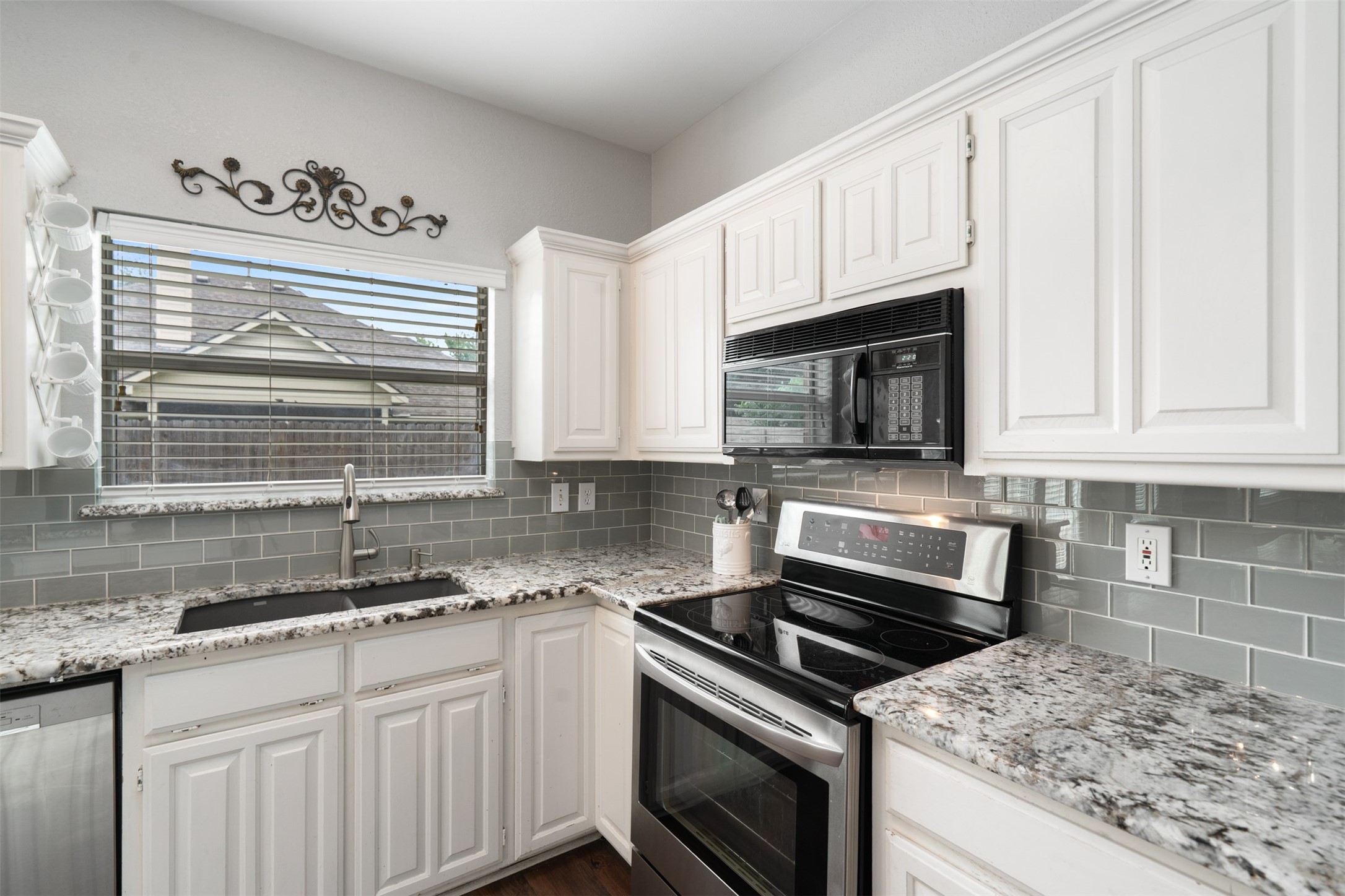 560 Dove Creek Place