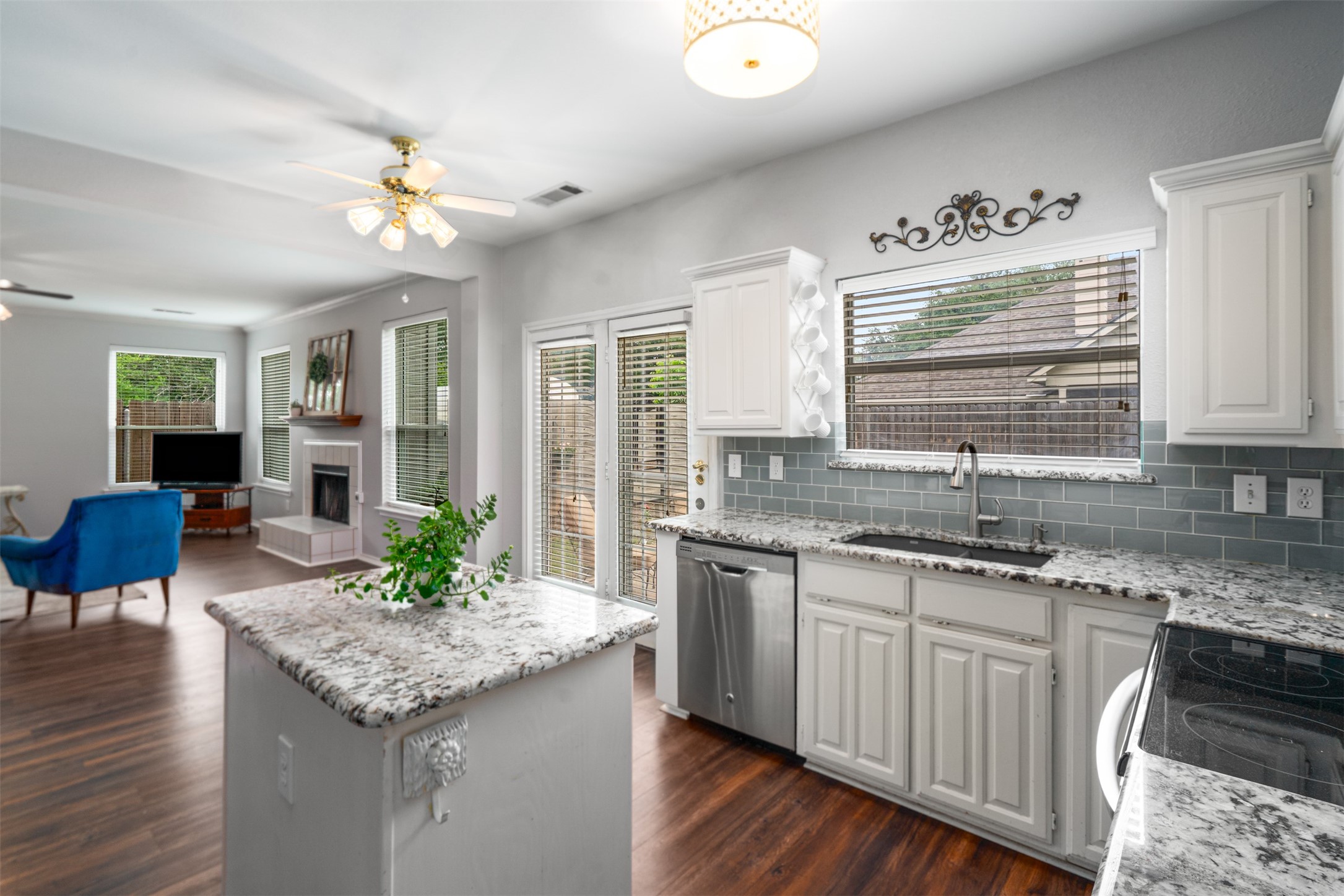 560 Dove Creek Place