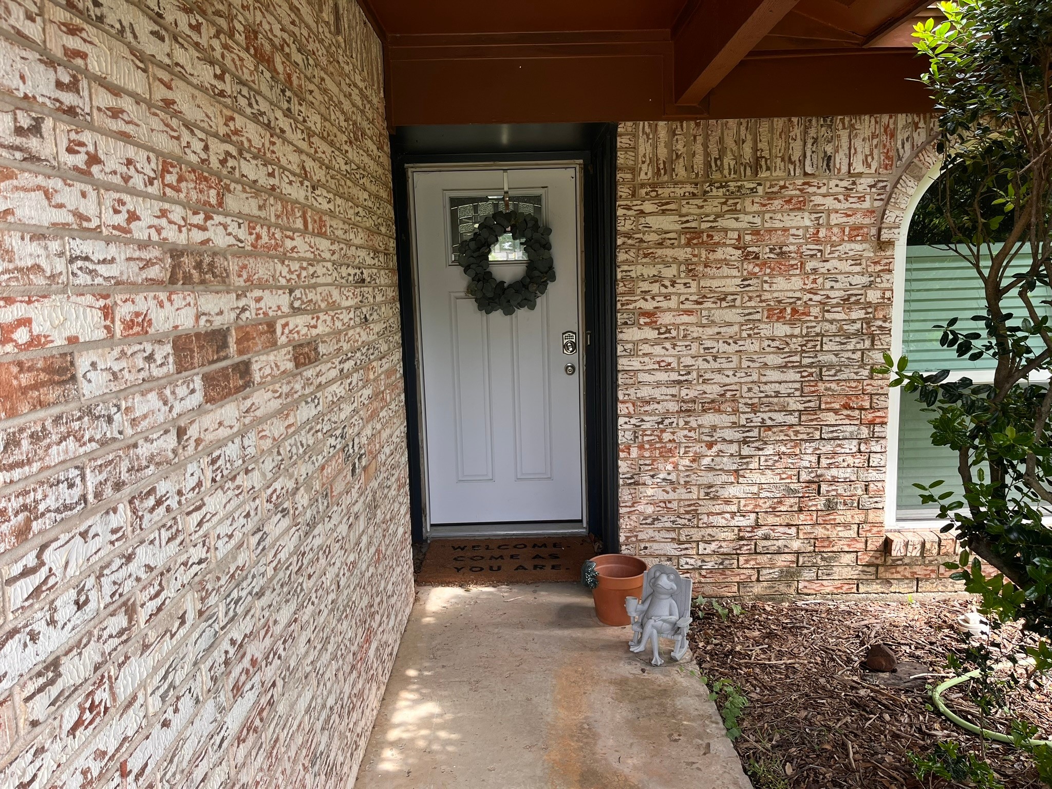 1709 Oak Tree Drive