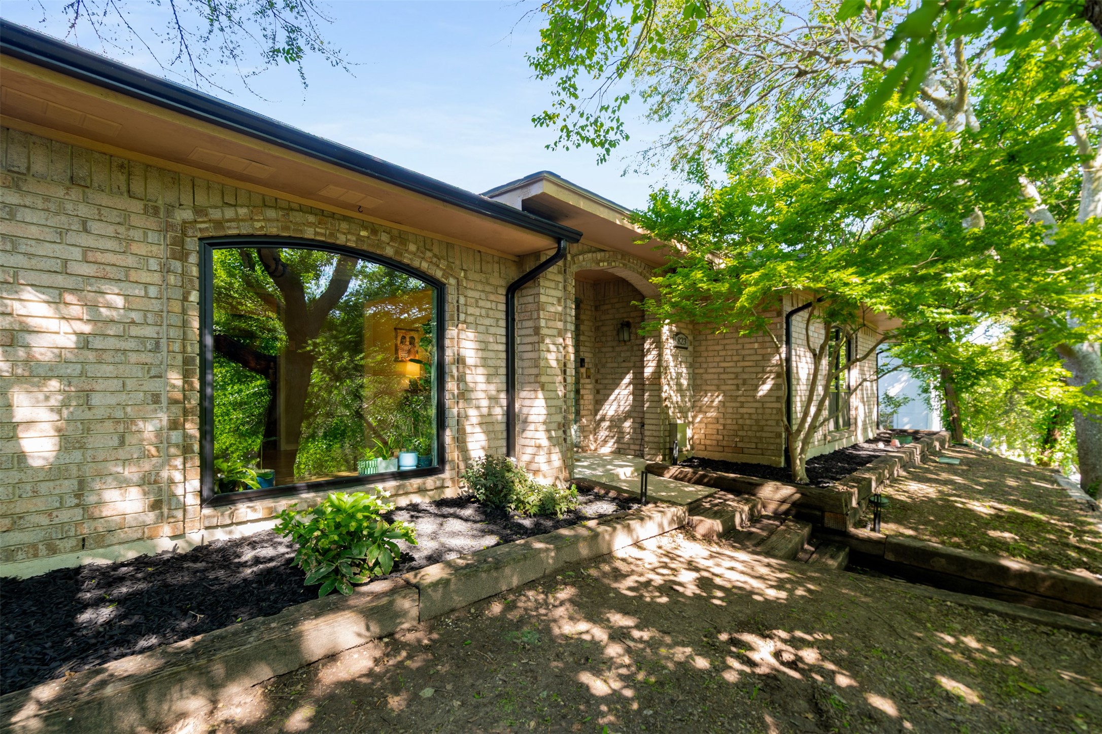 823 Cherlynne Drive