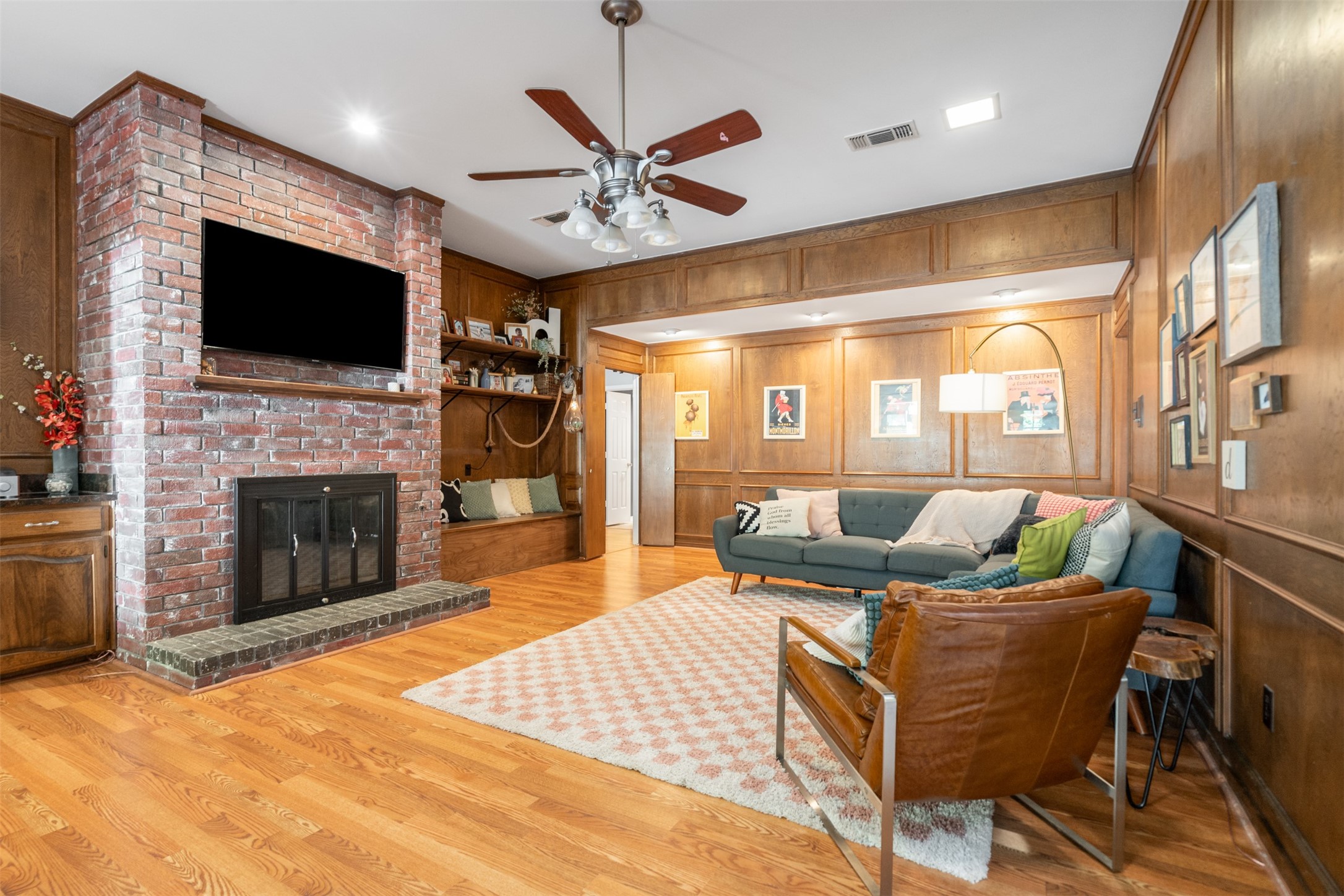 823 Cherlynne Drive