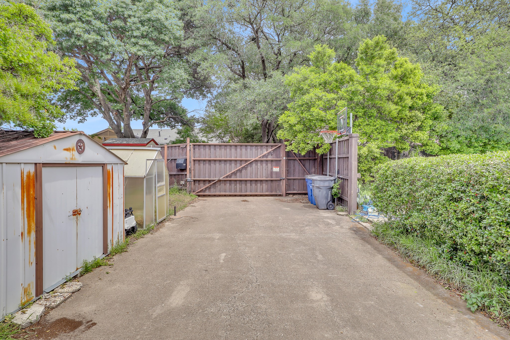 12916 Jennifer Place