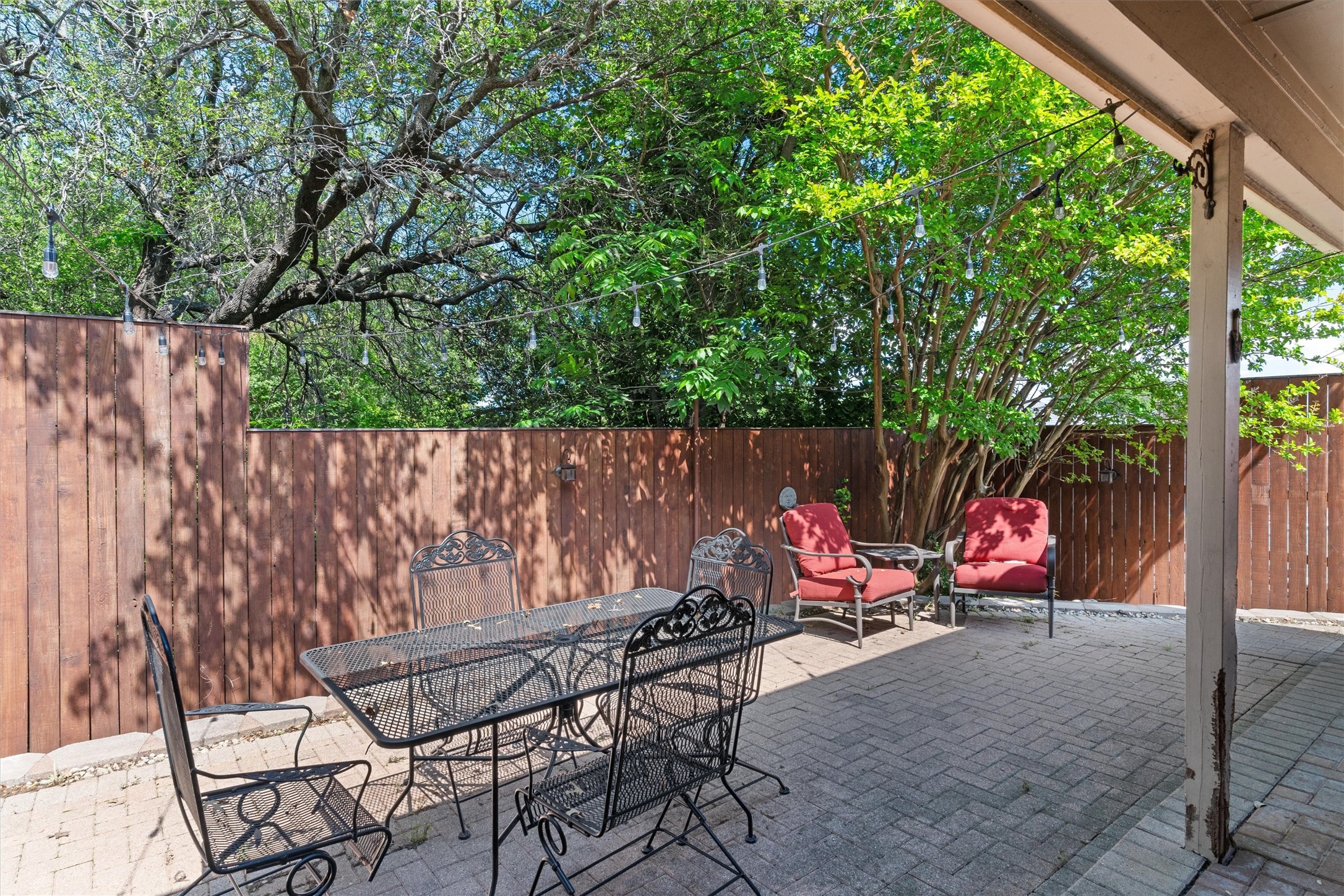 3410 Country Club Place