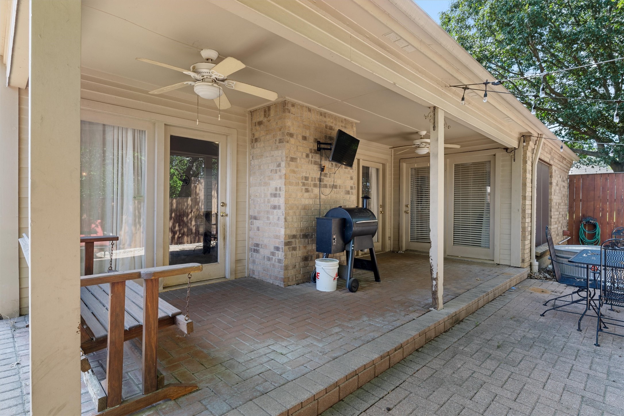3410 Country Club Place