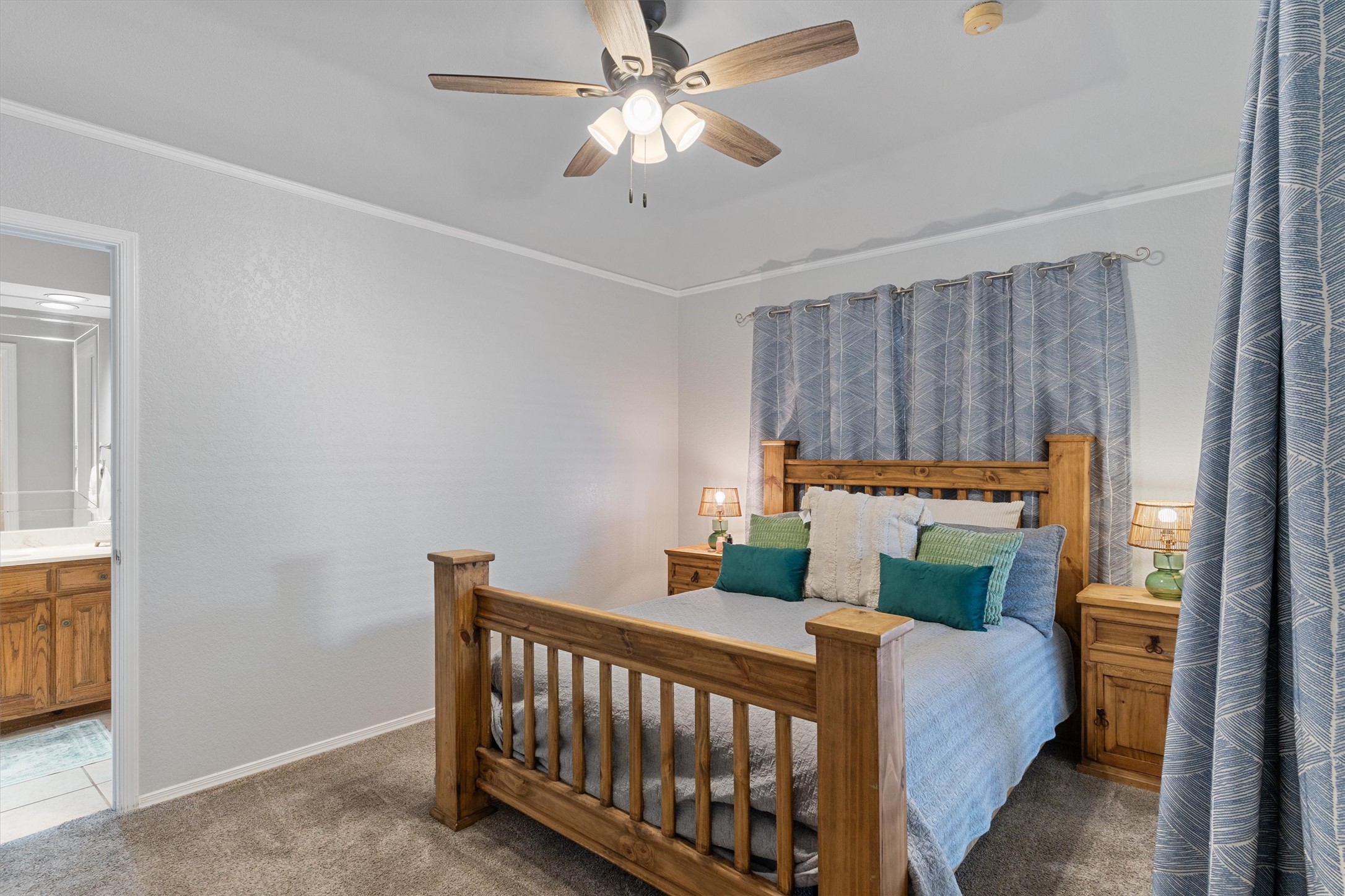 3410 Country Club Place