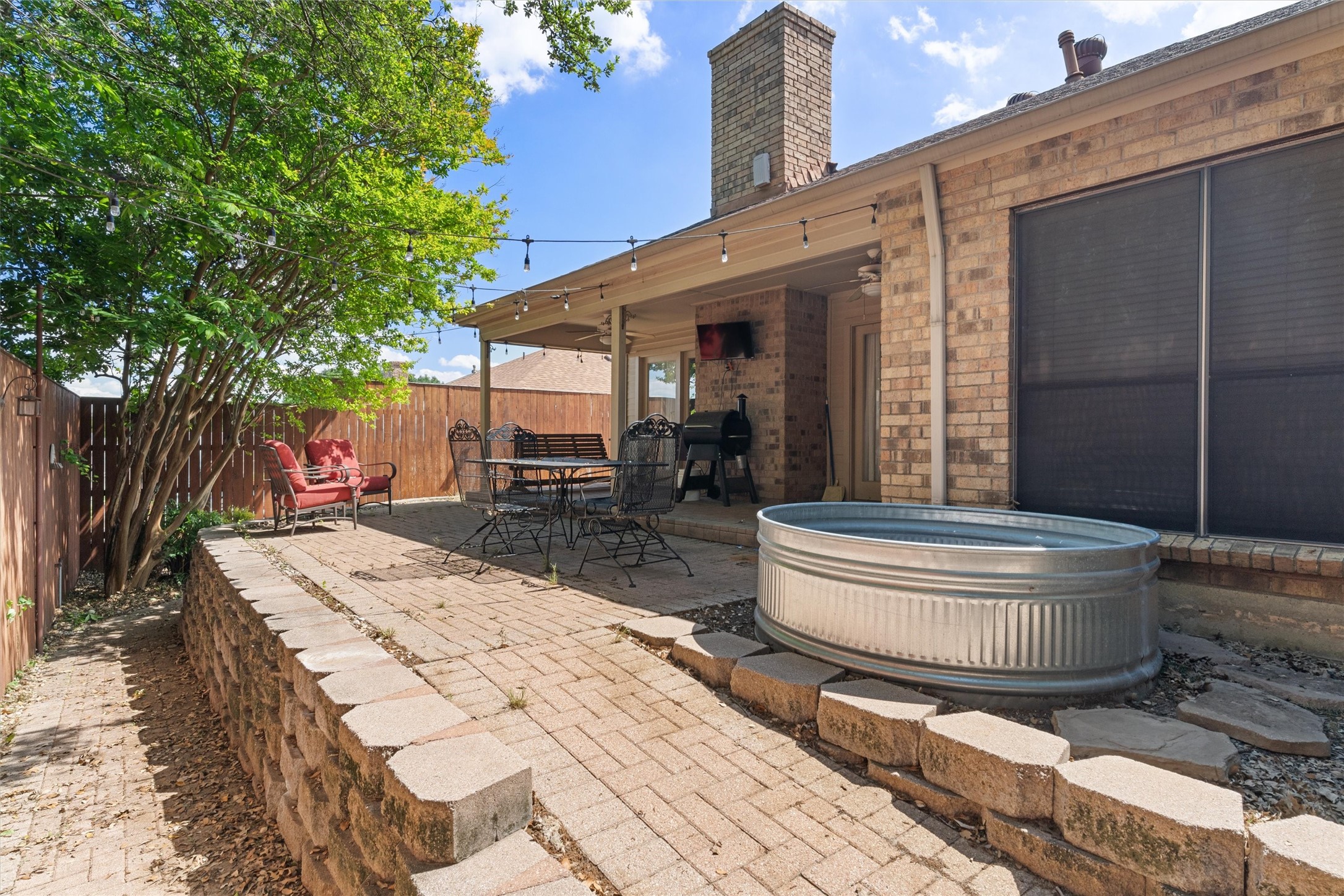 3410 Country Club Place