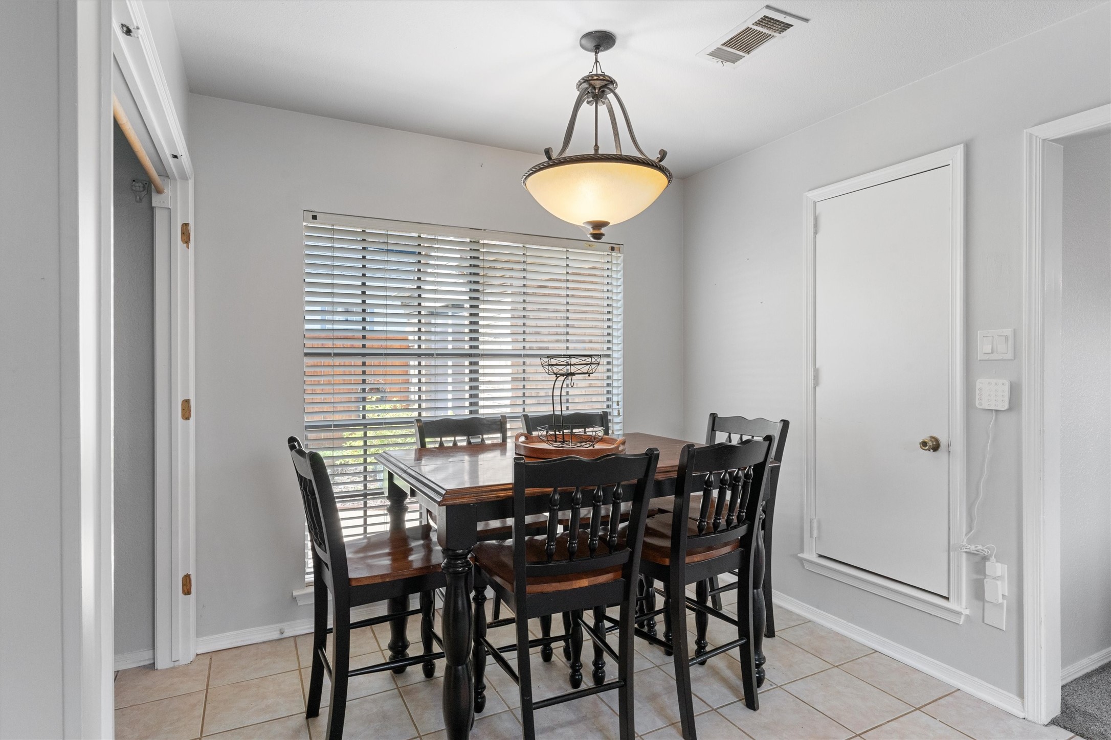3410 Country Club Place