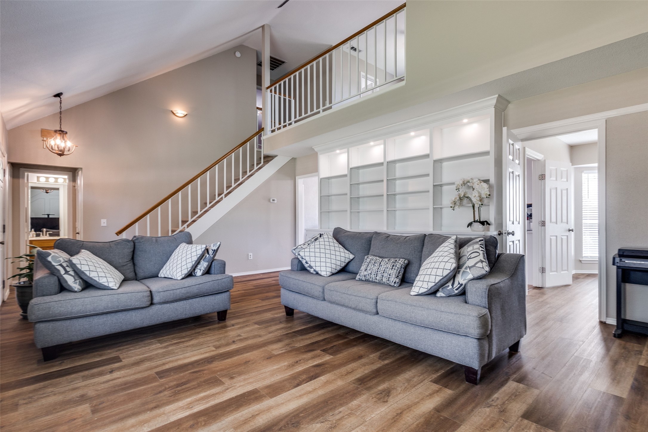 1926 Cedar Ridge Drive