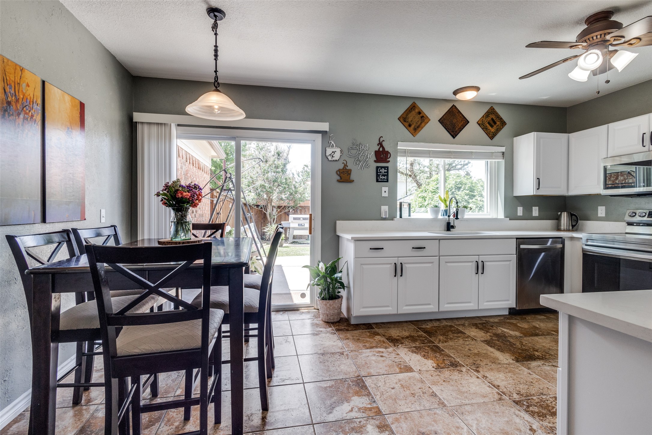 1926 Cedar Ridge Drive