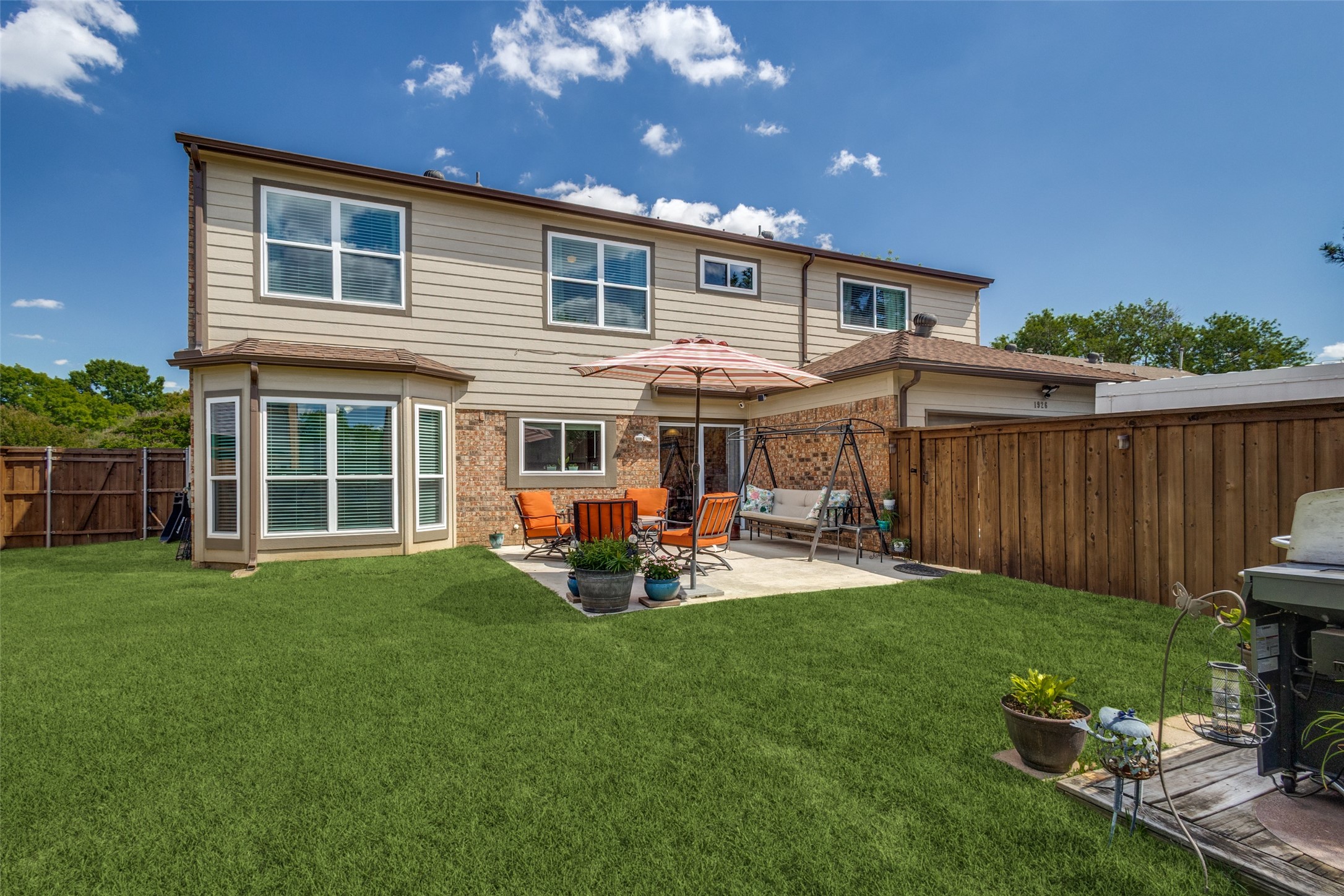 1926 Cedar Ridge Drive