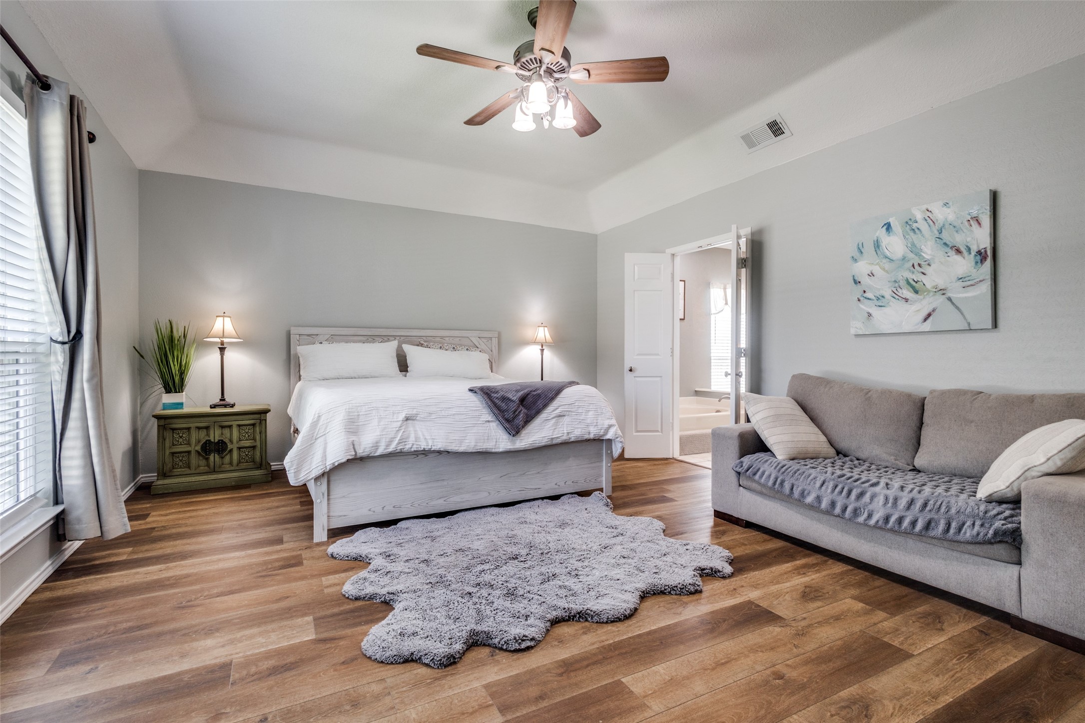 1926 Cedar Ridge Drive