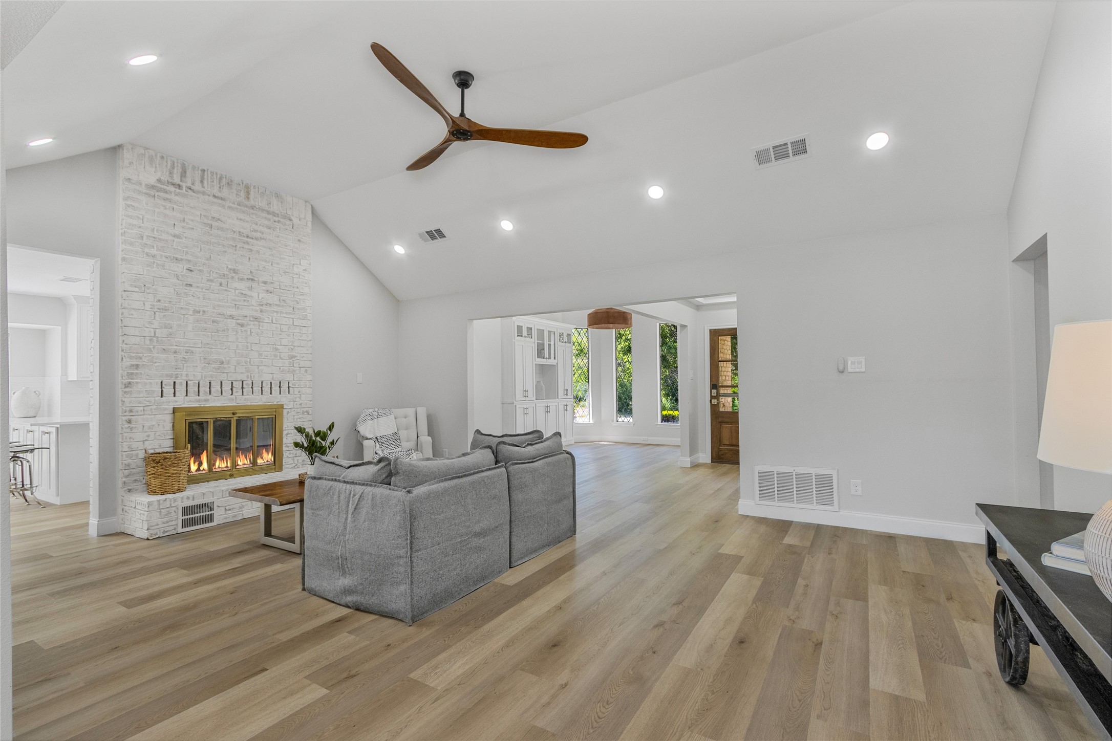 336 Pebble Knoll