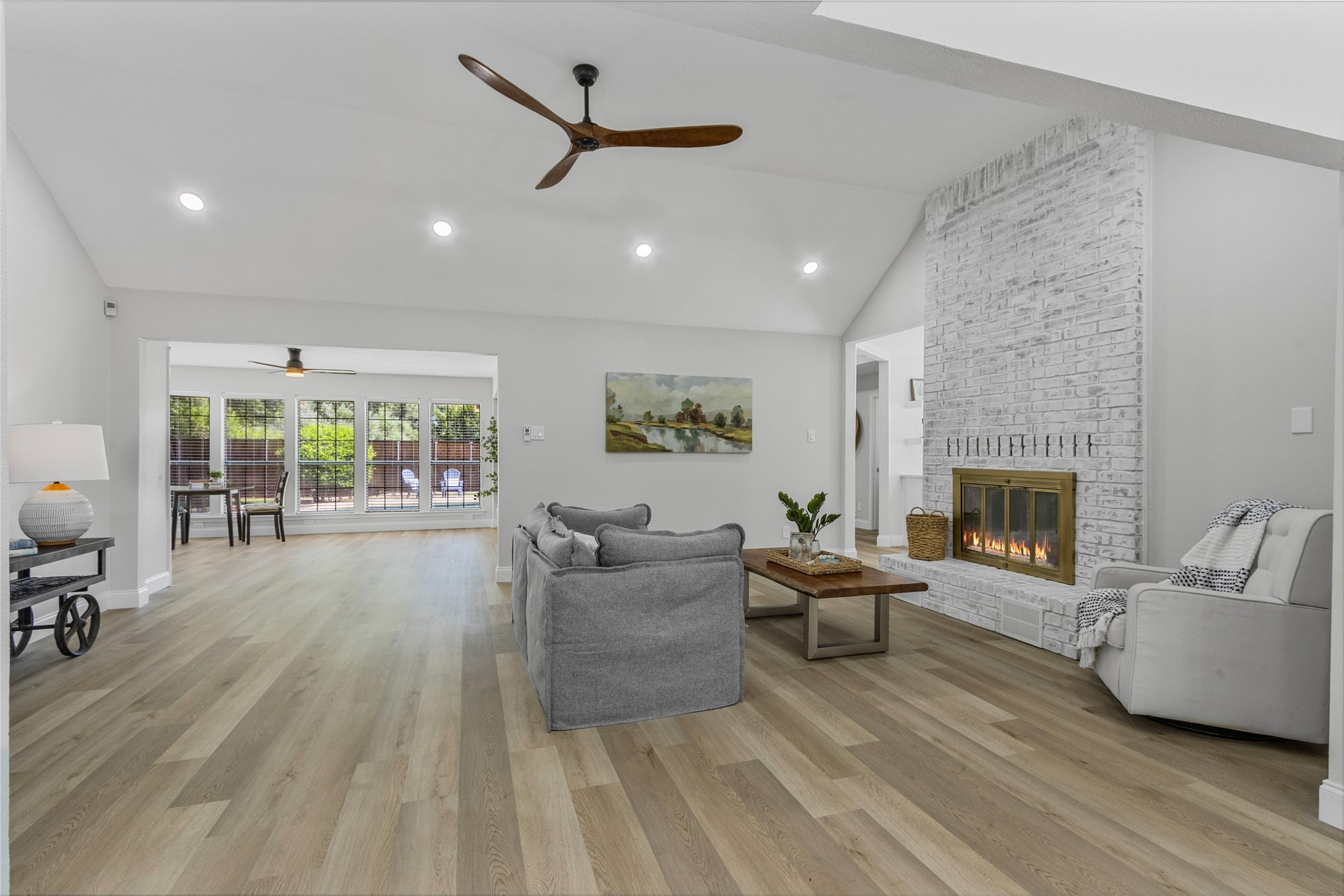 336 Pebble Knoll