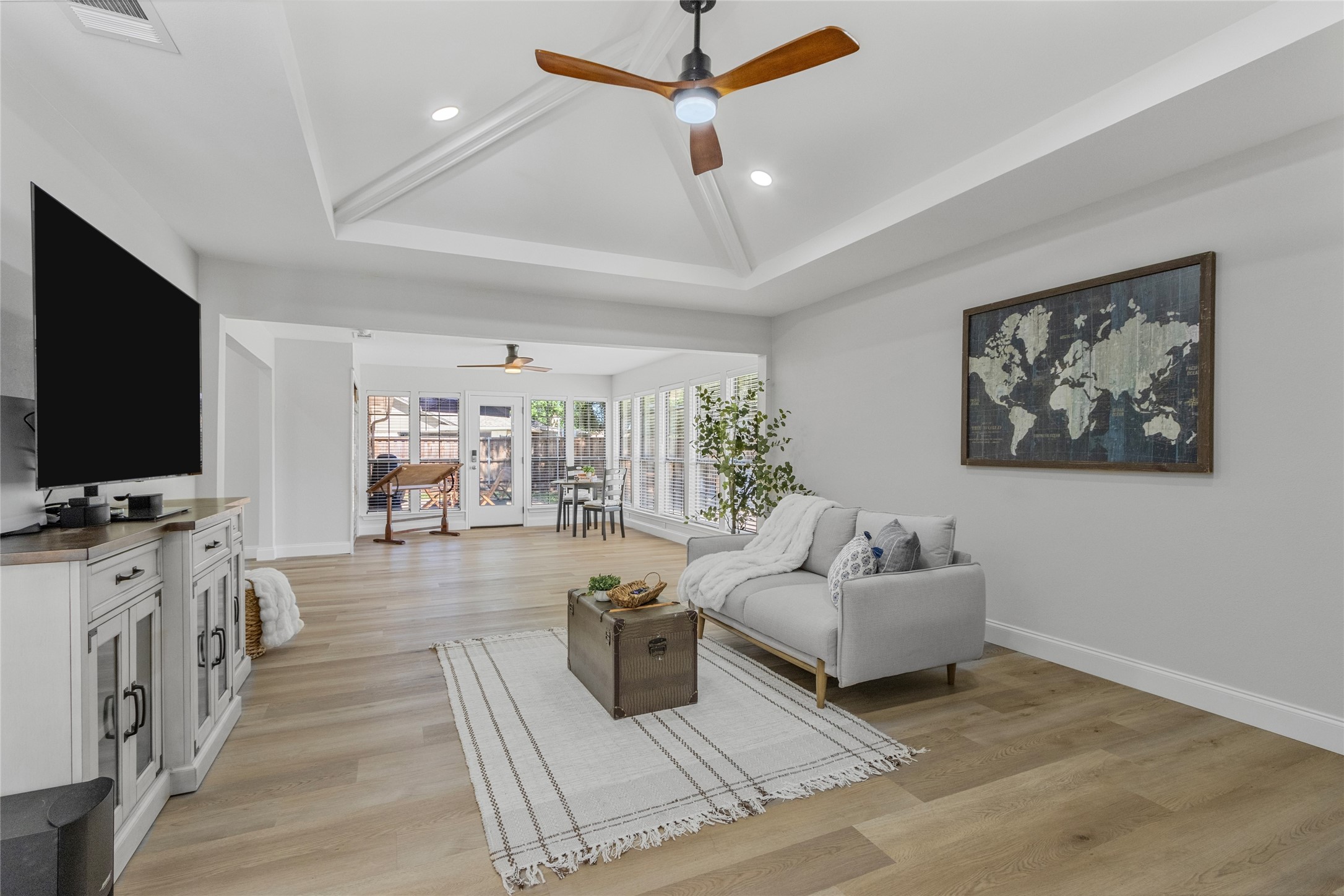 336 Pebble Knoll