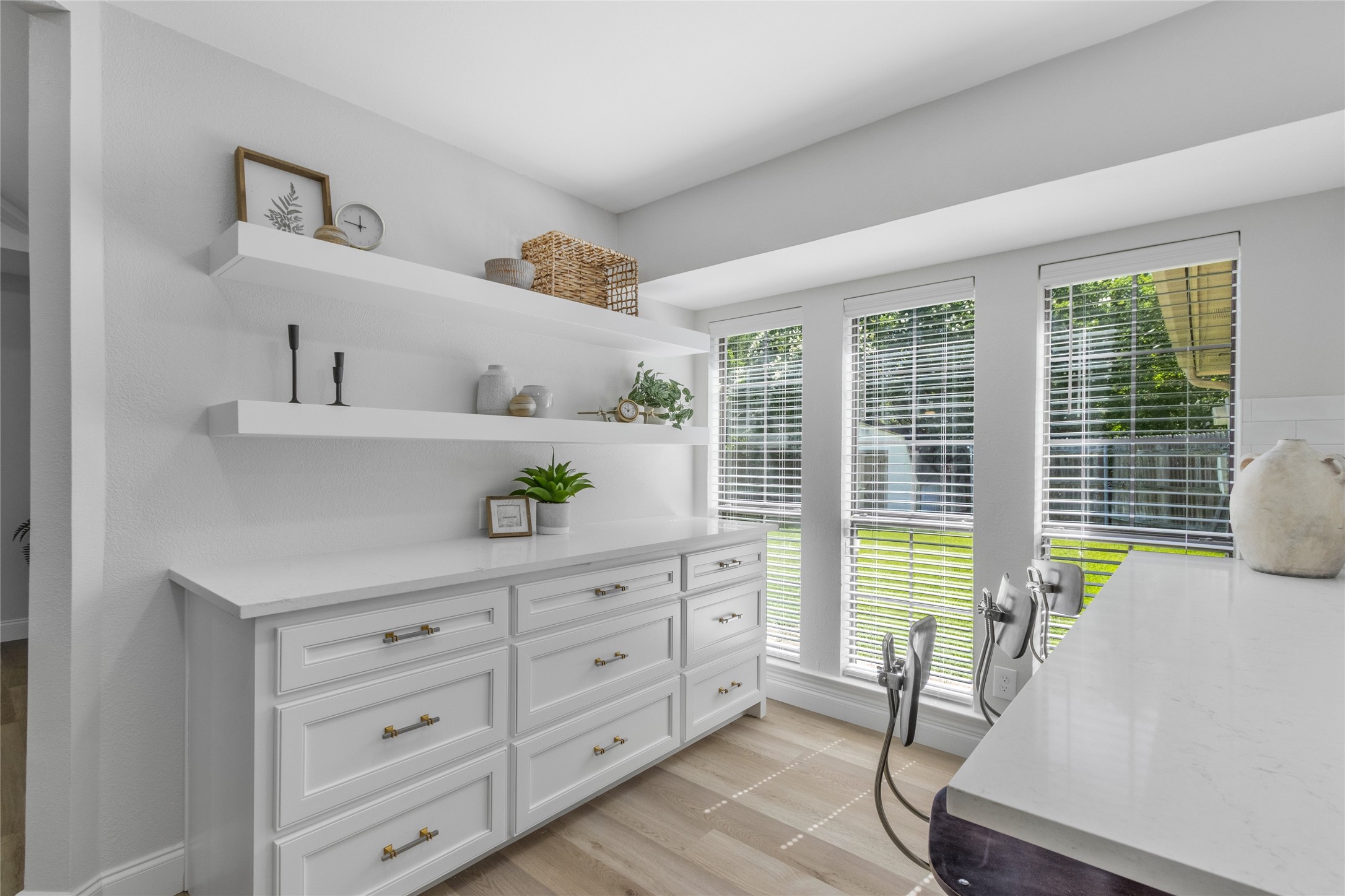 336 Pebble Knoll