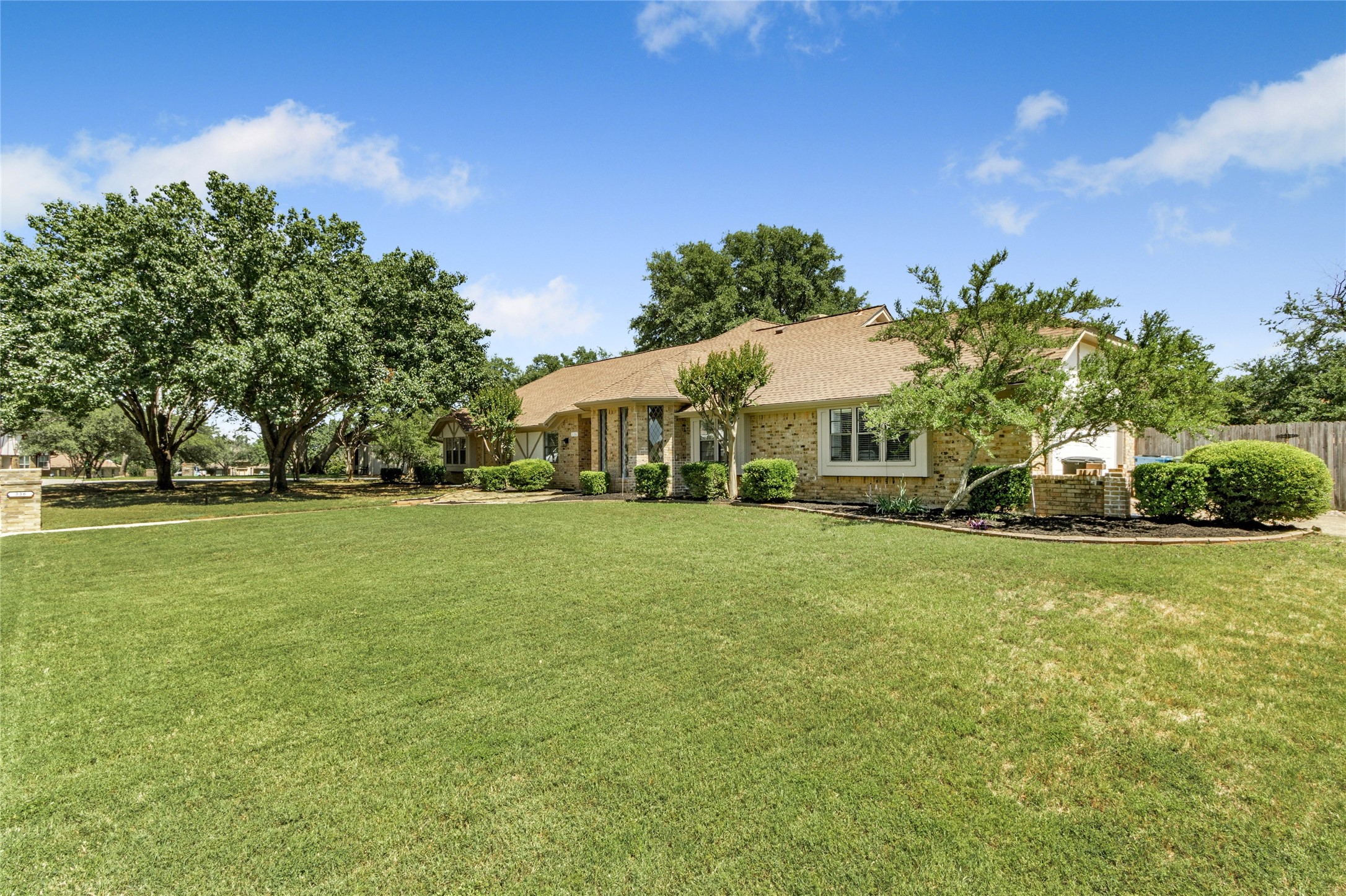 336 Pebble Knoll