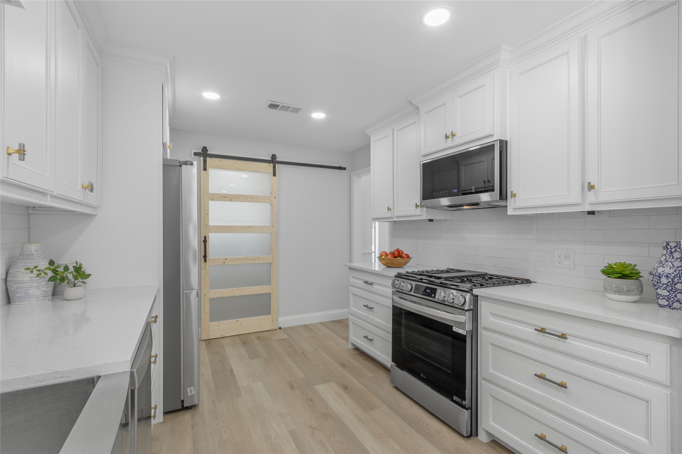 336 Pebble Knoll