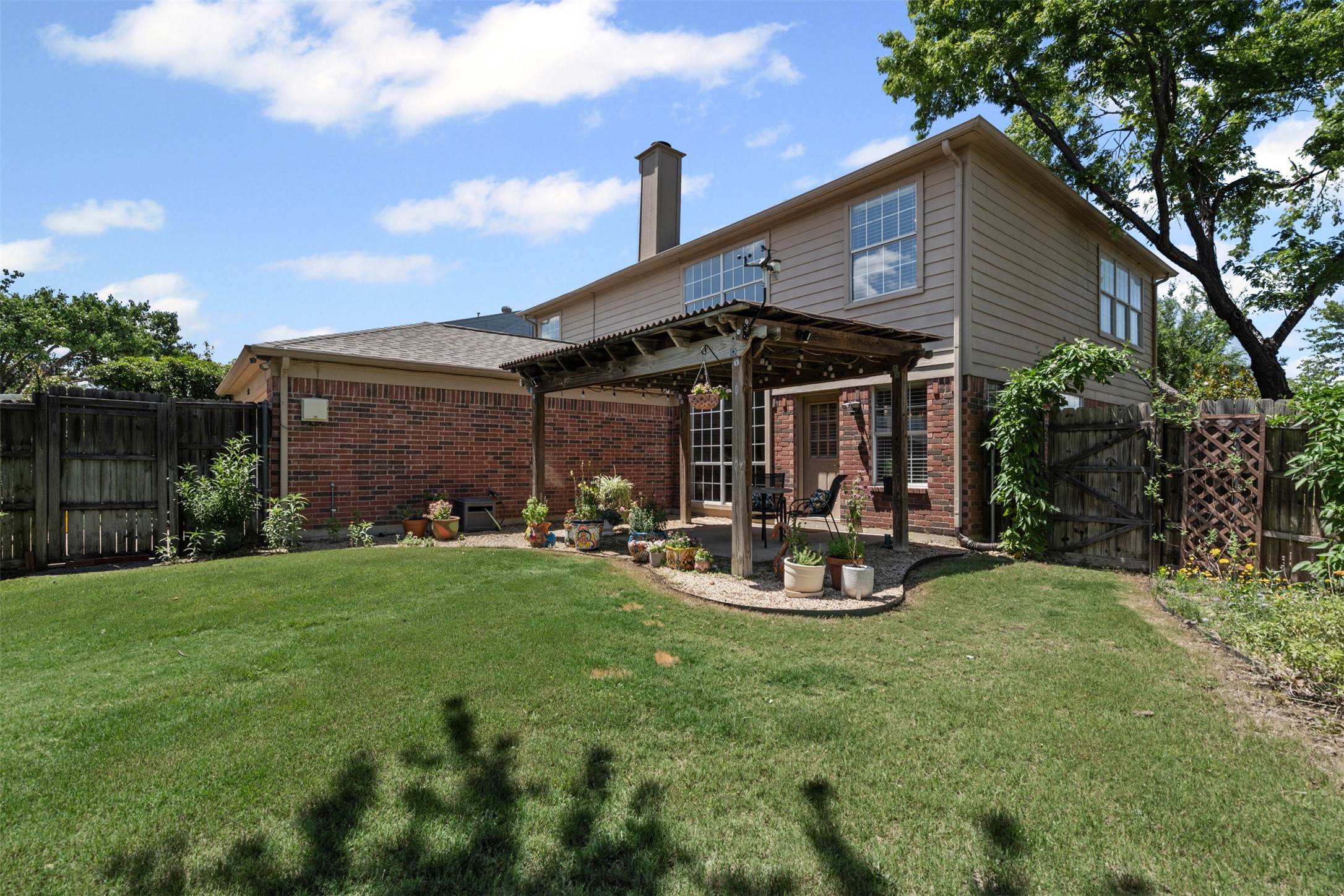 1332 Old Barn Lane