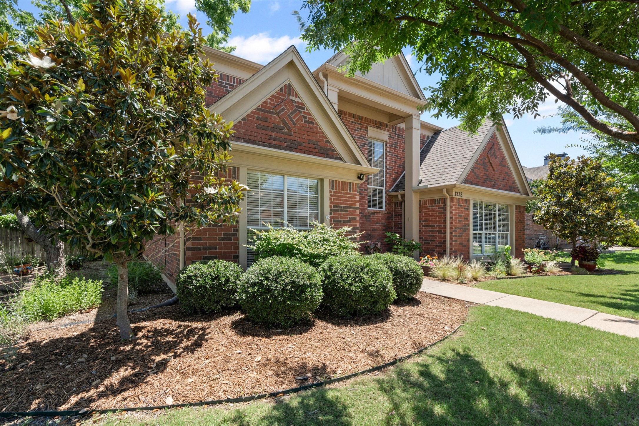 1332 Old Barn Lane