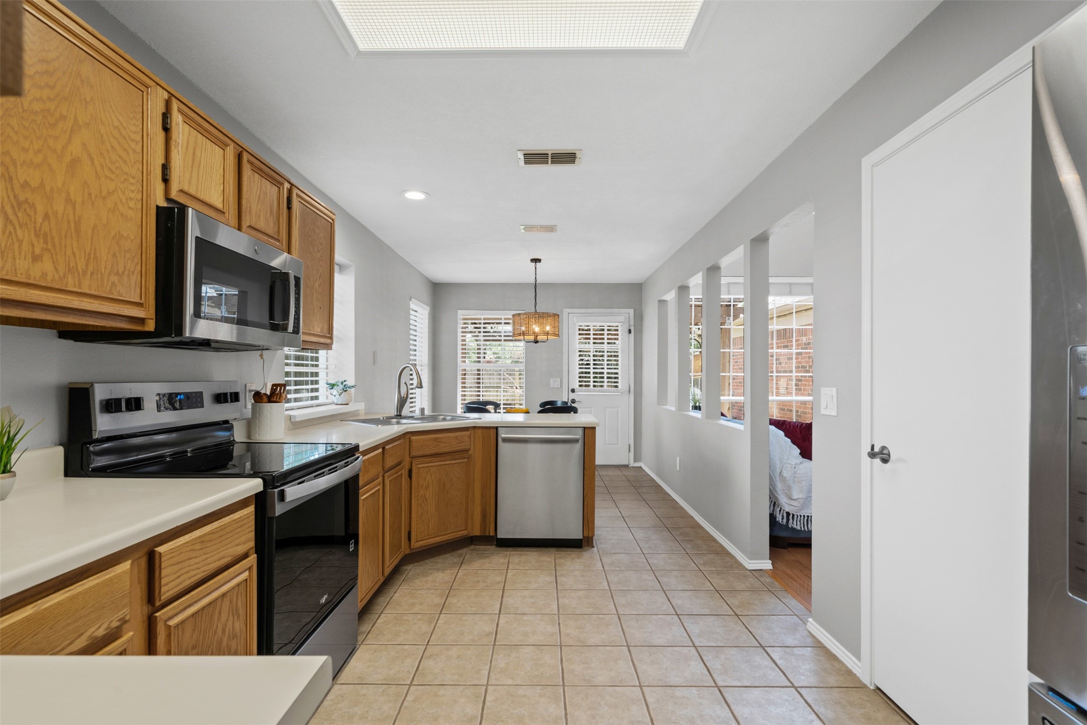 1332 Old Barn Lane