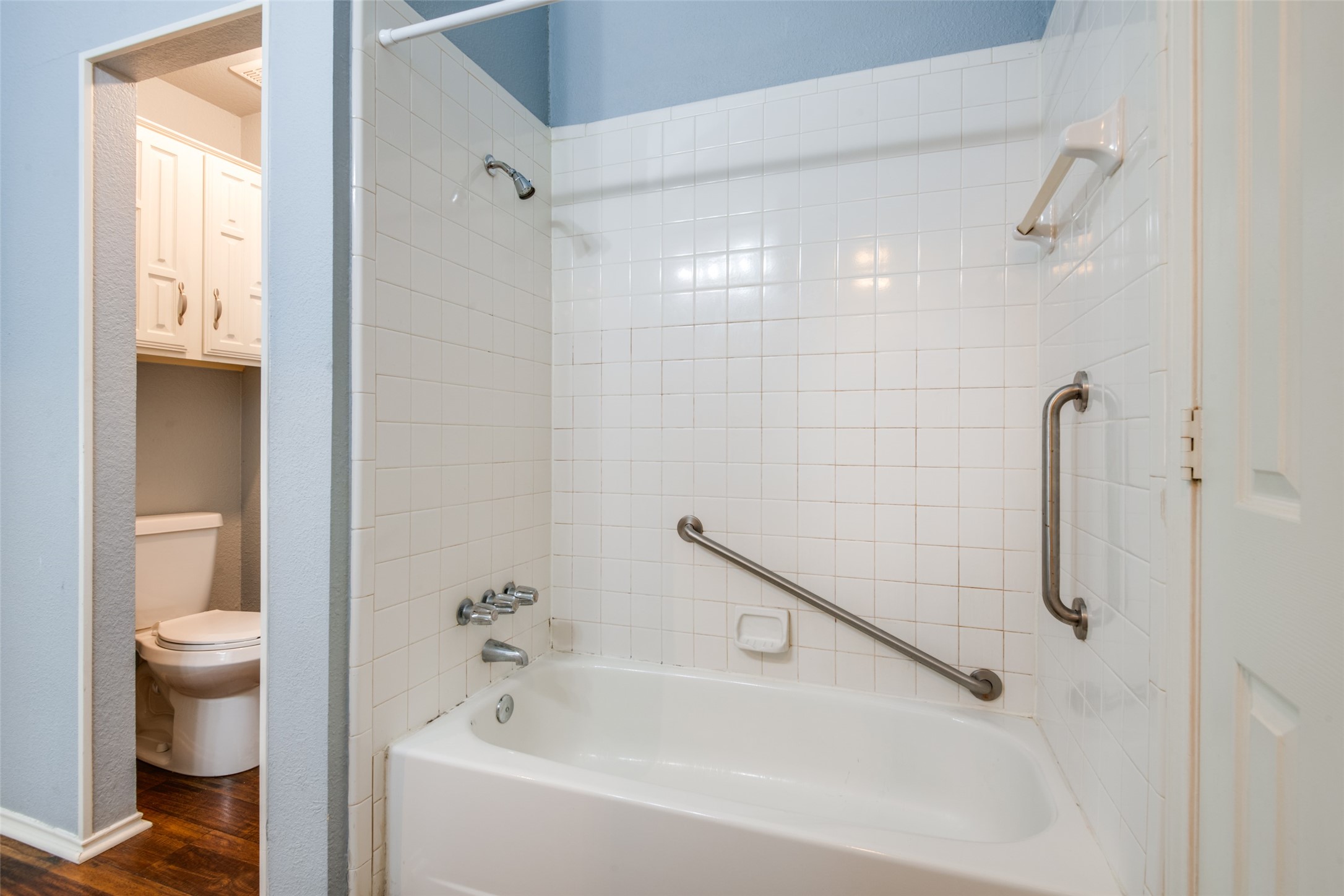 2036 Country Club Drive