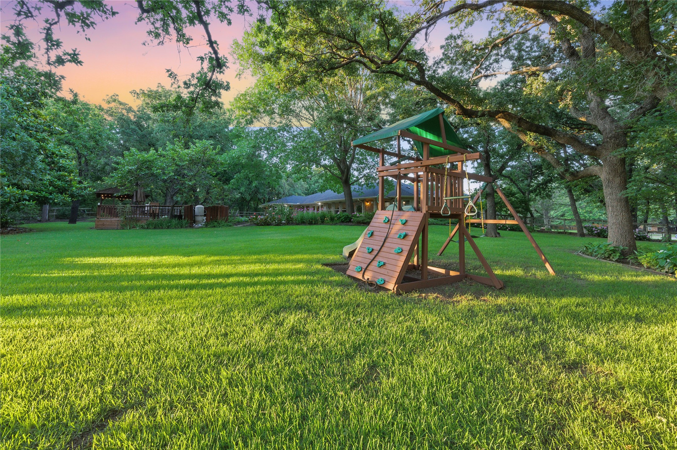 120 Hollow Oak Court