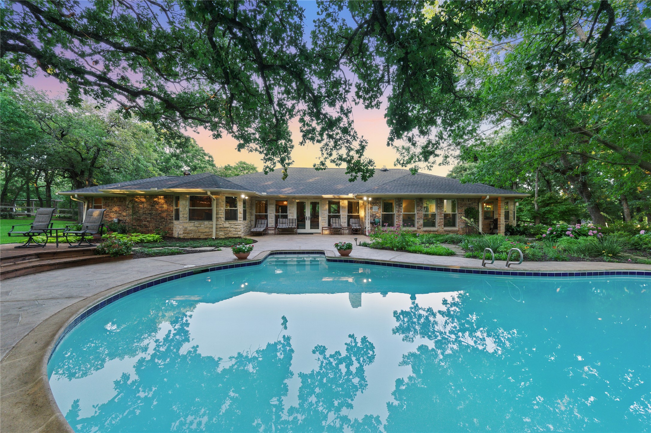 120 Hollow Oak Court