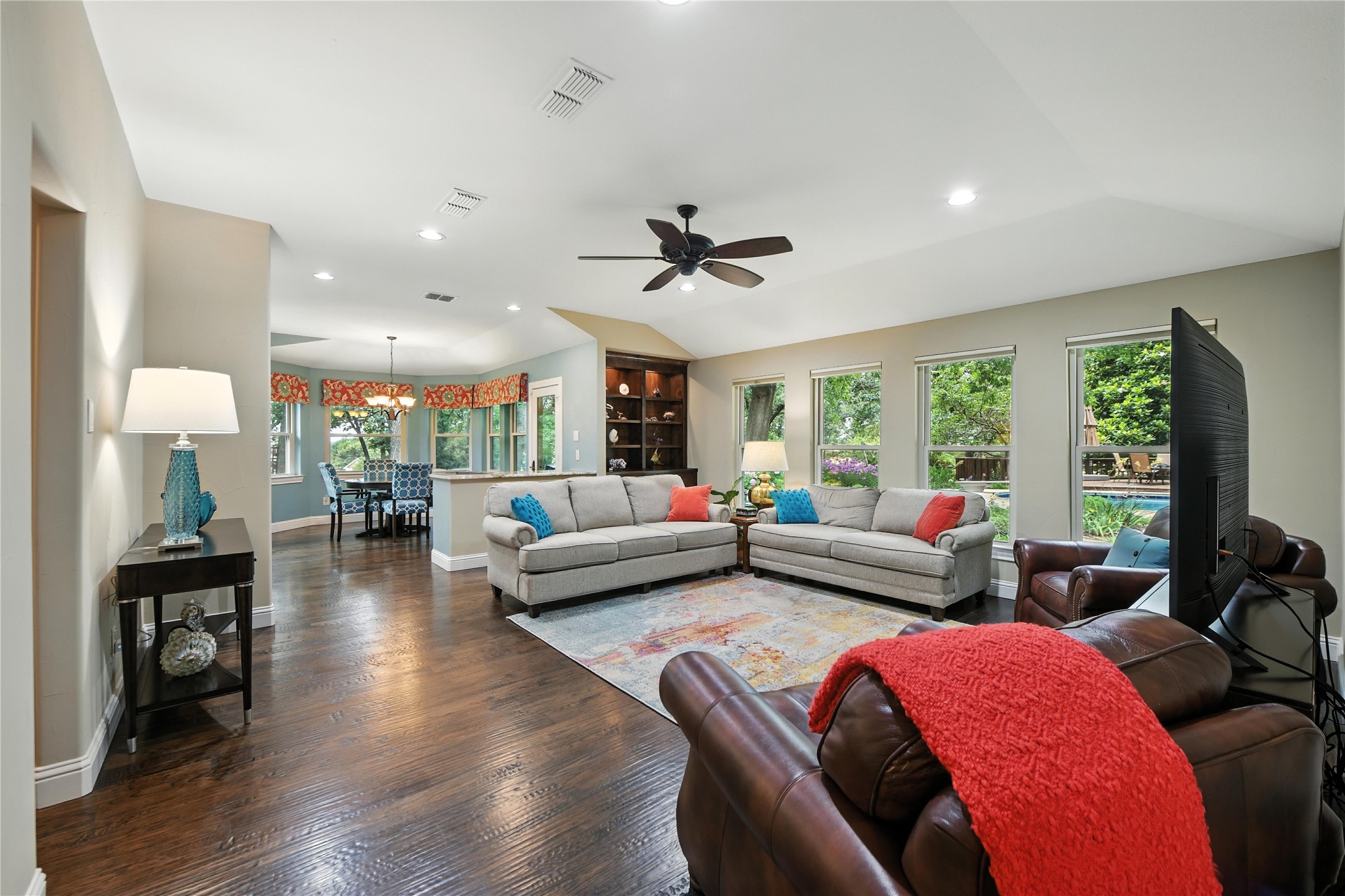 120 Hollow Oak Court