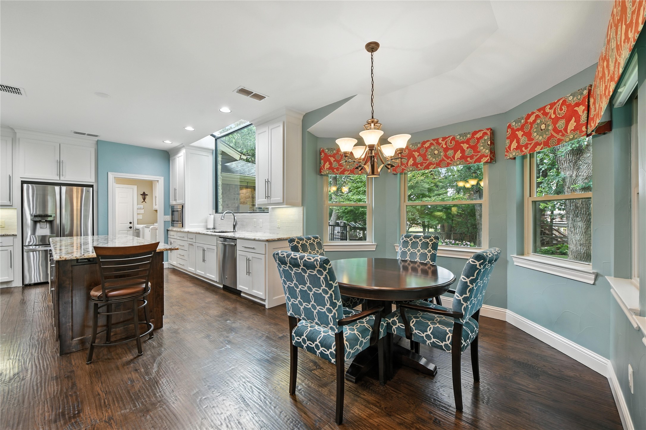 120 Hollow Oak Court