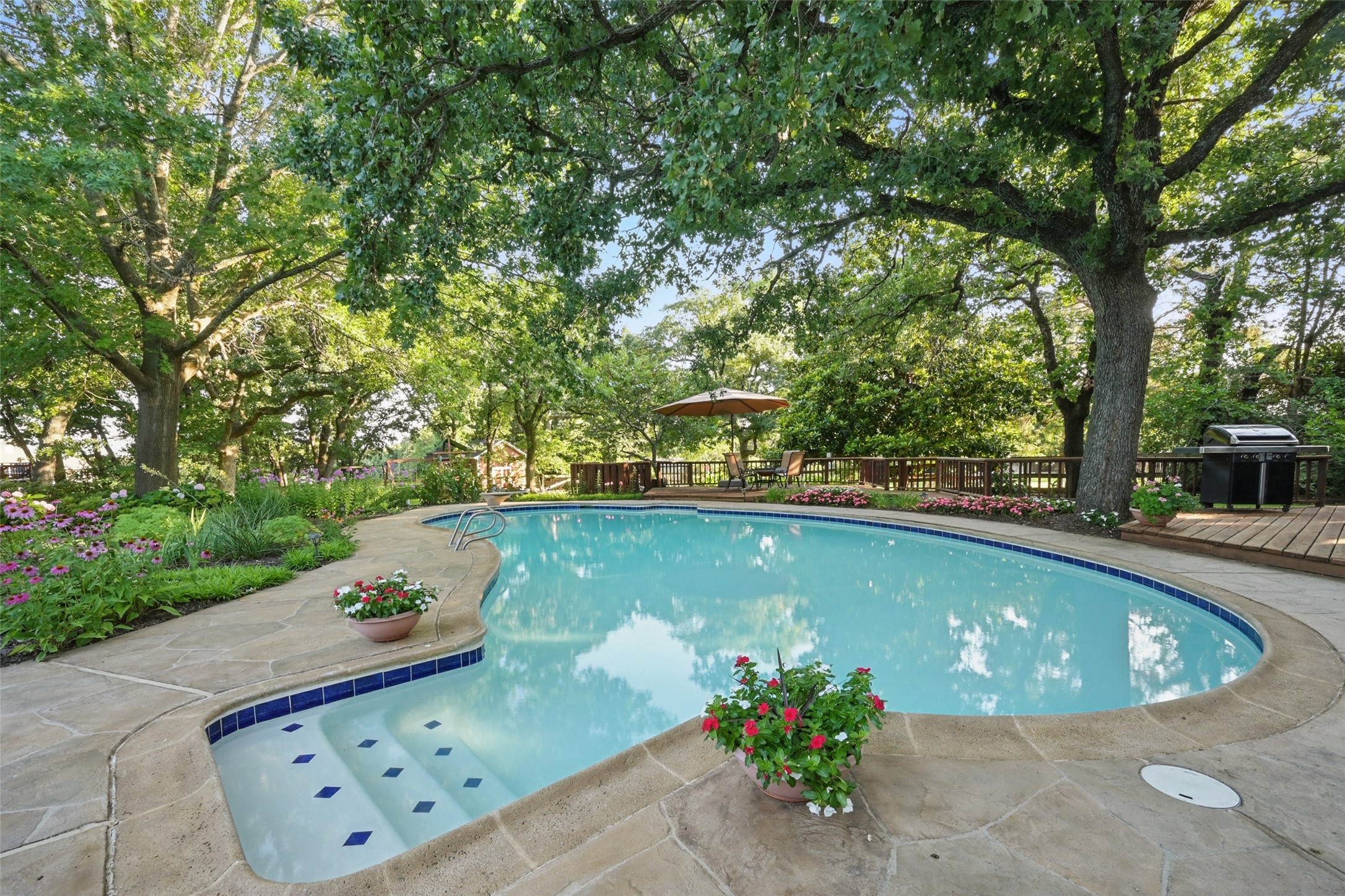 120 Hollow Oak Court