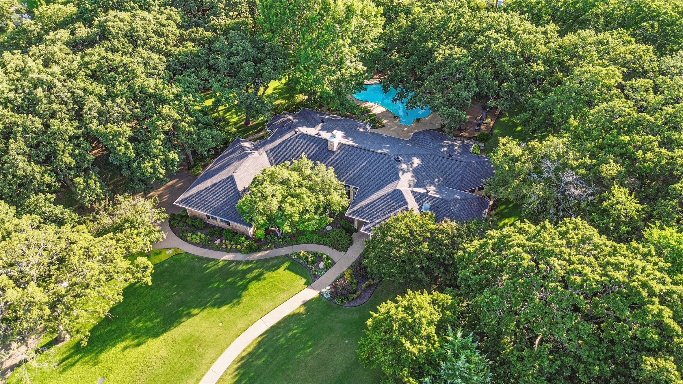 120 Hollow Oak Court