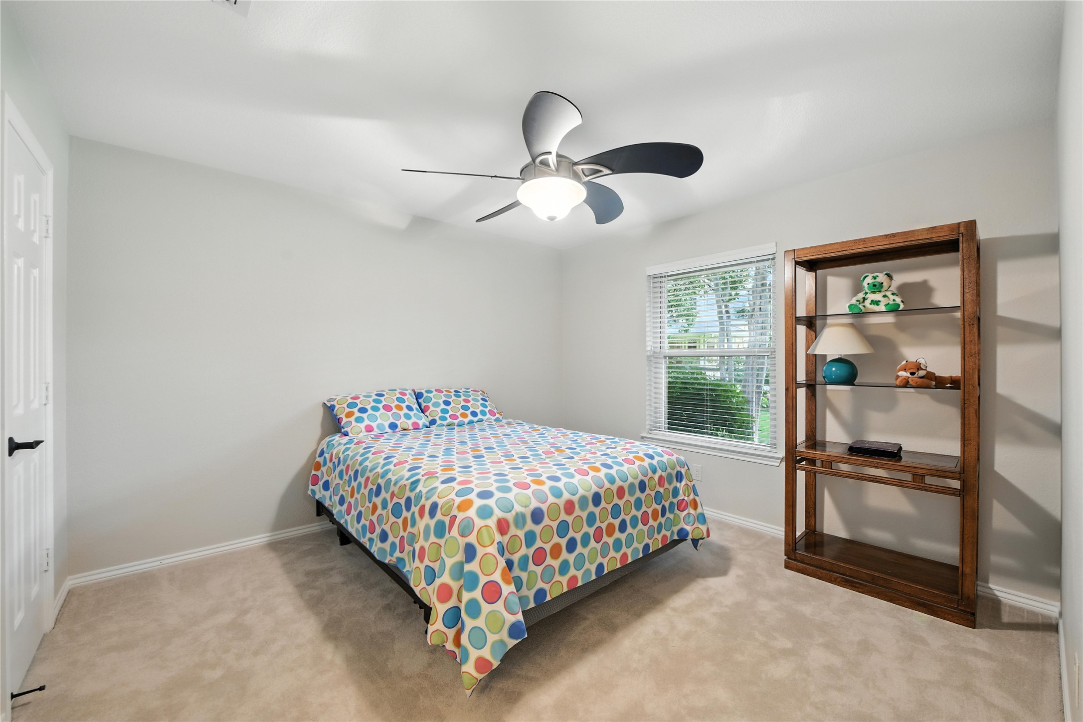 120 Hollow Oak Court
