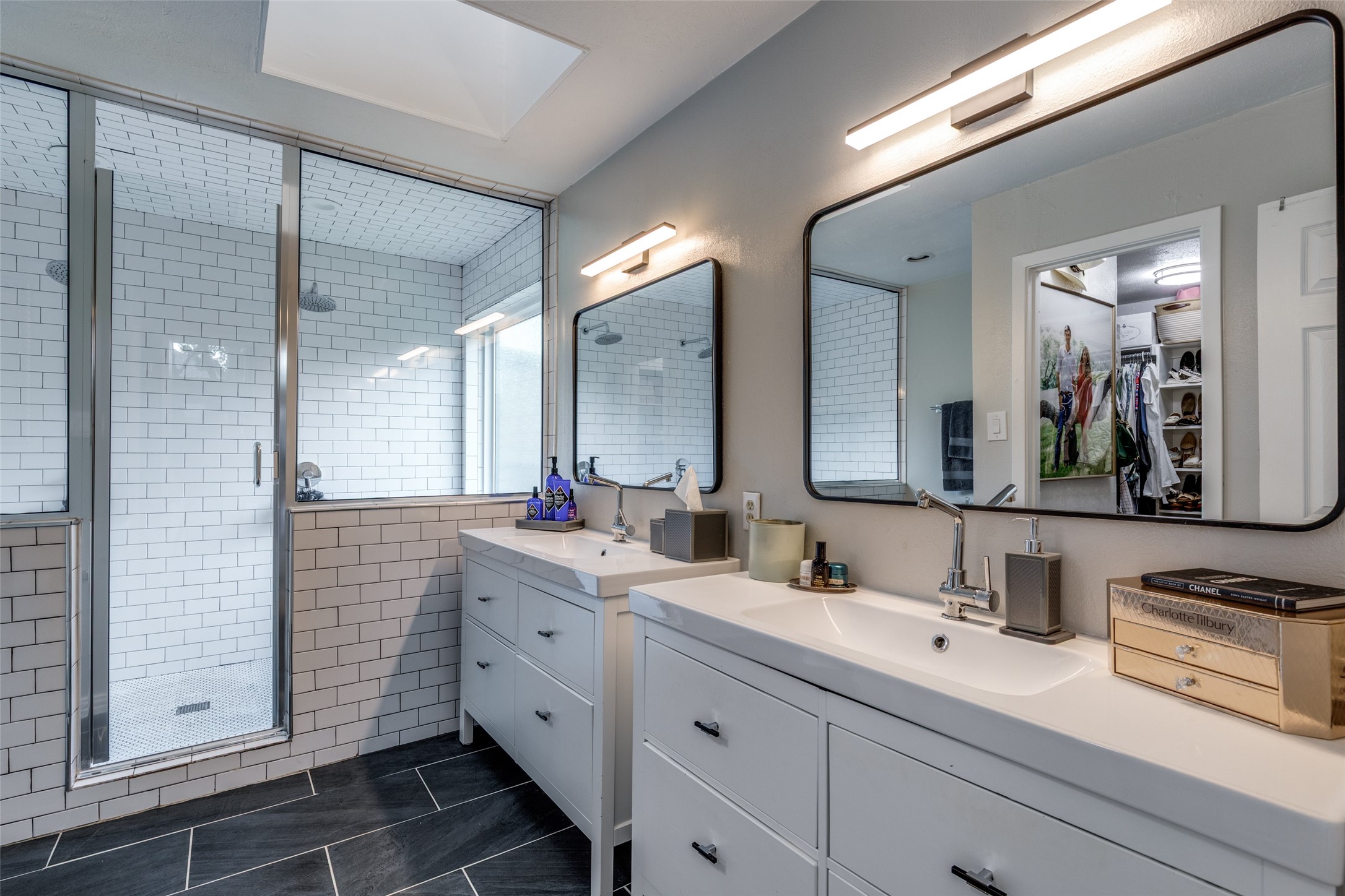 7301 Highland Glen Trail