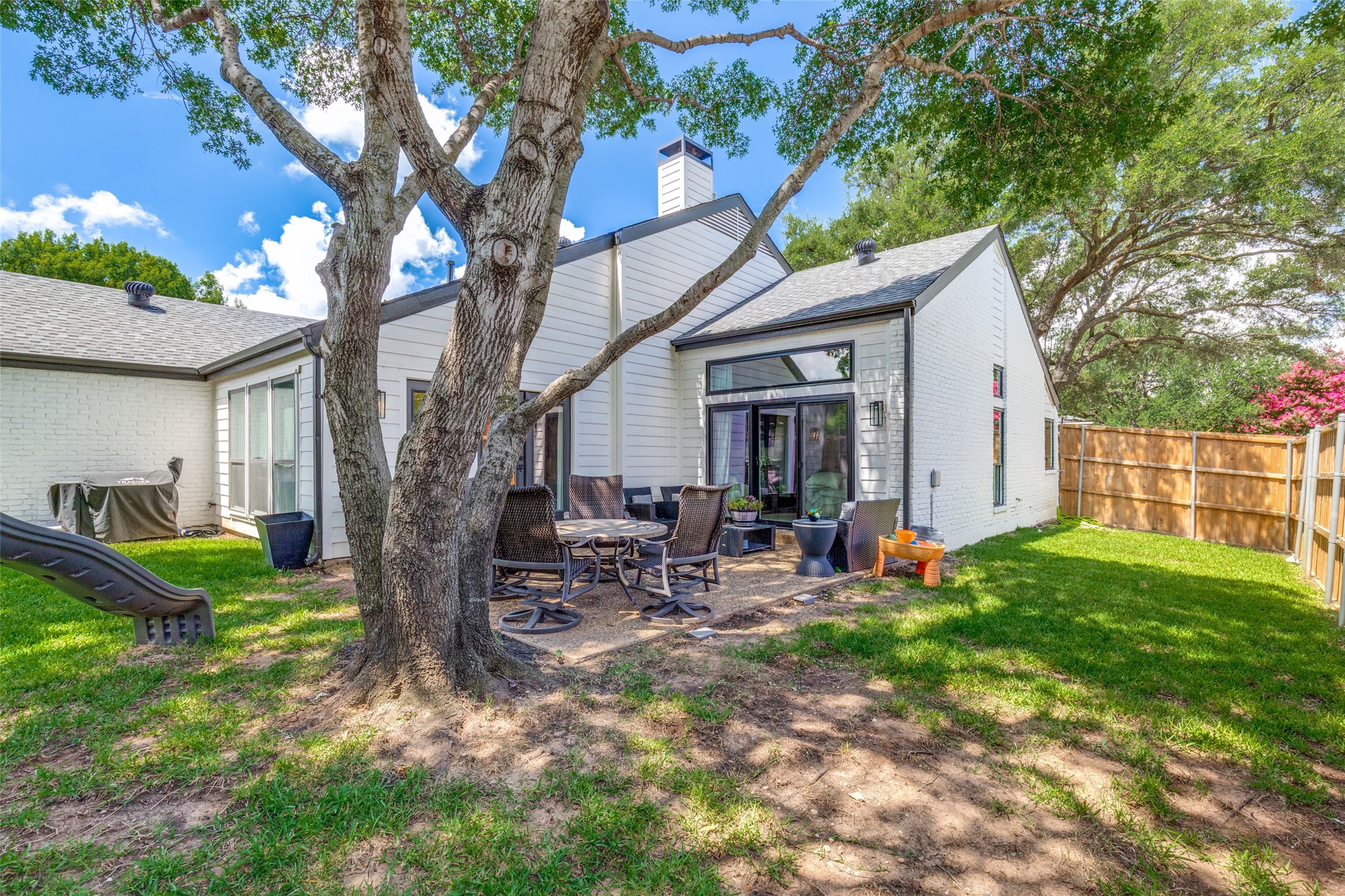 7301 Highland Glen Trail