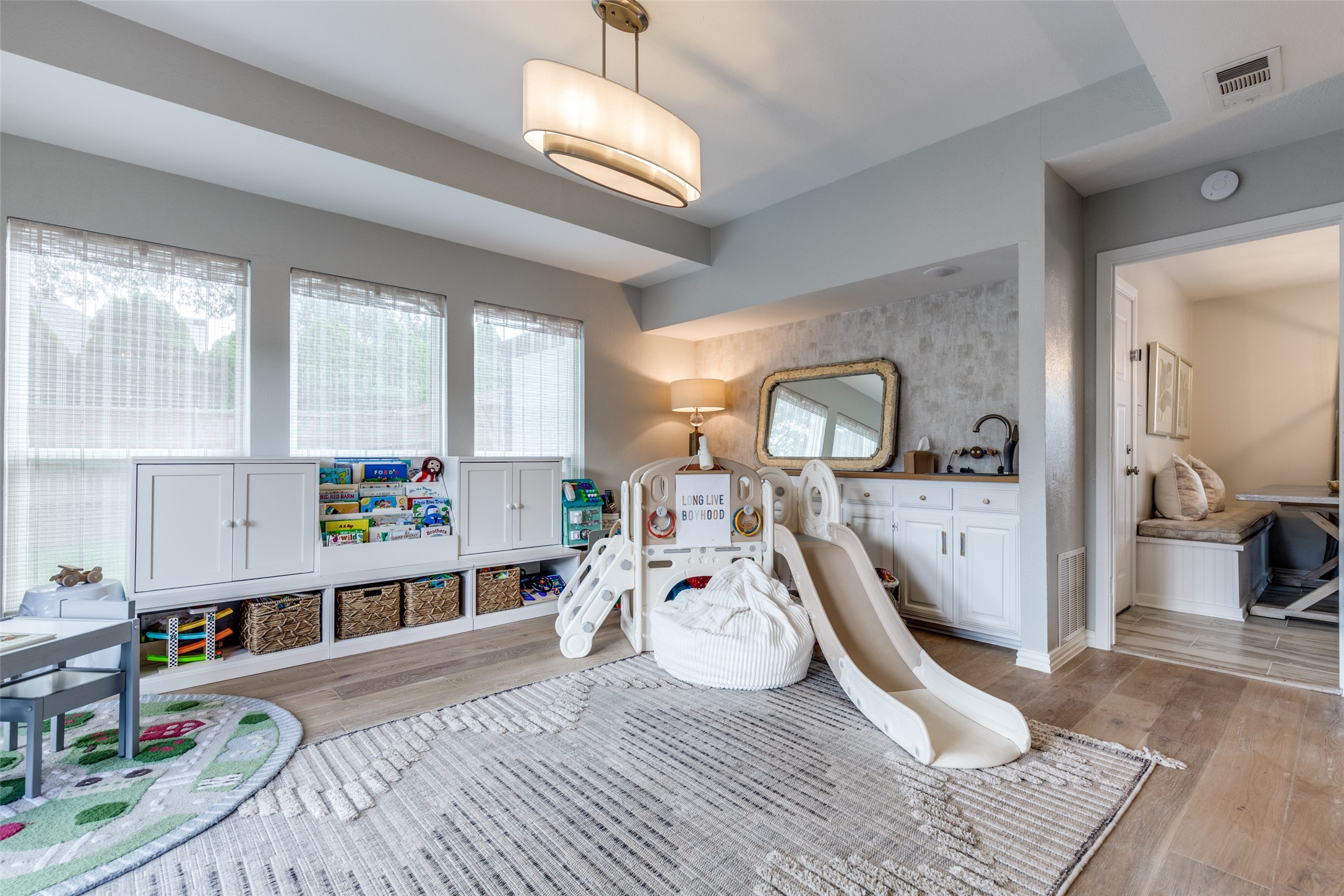 7301 Highland Glen Trail