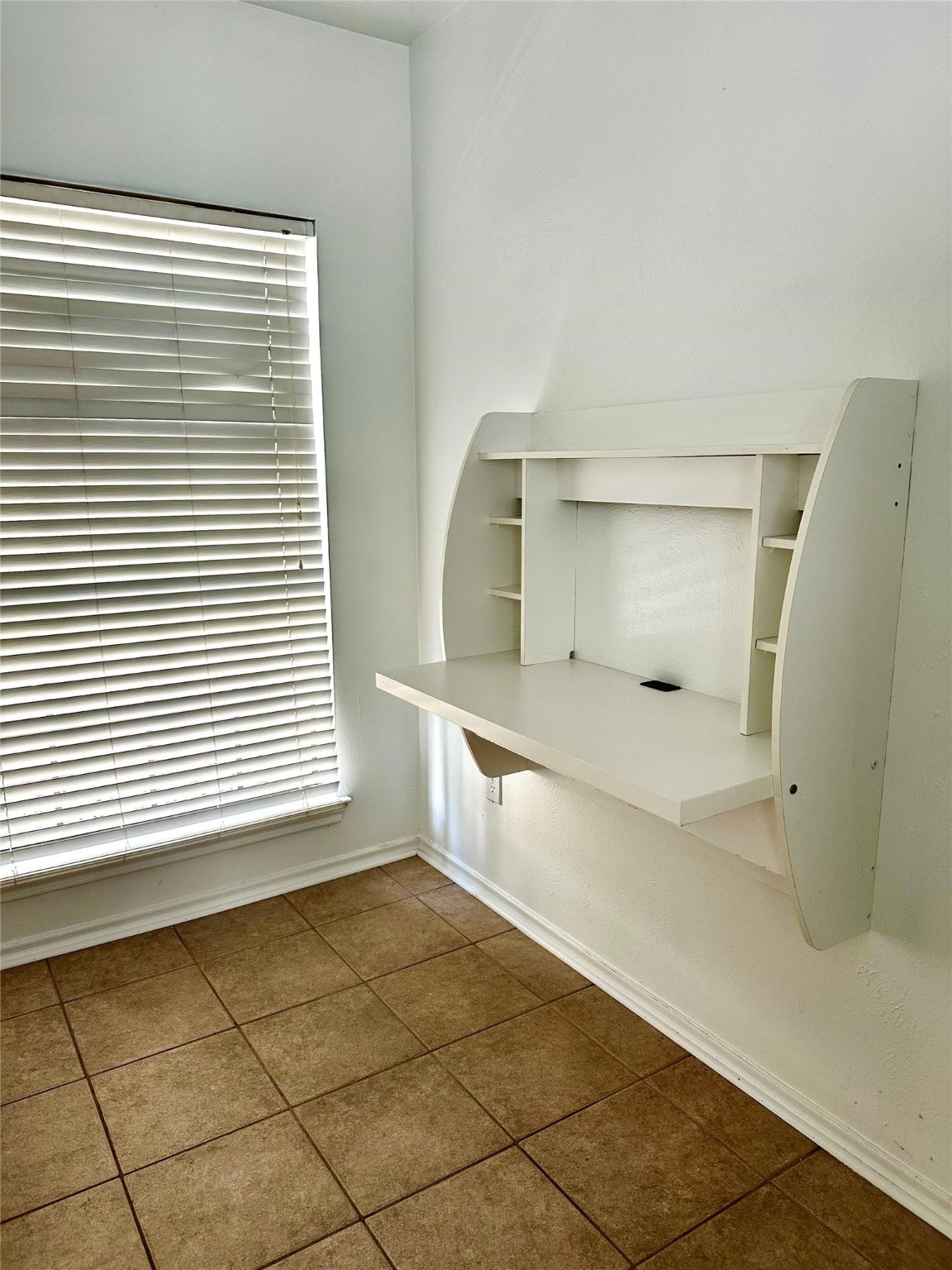 4000 Rawlins Street 101