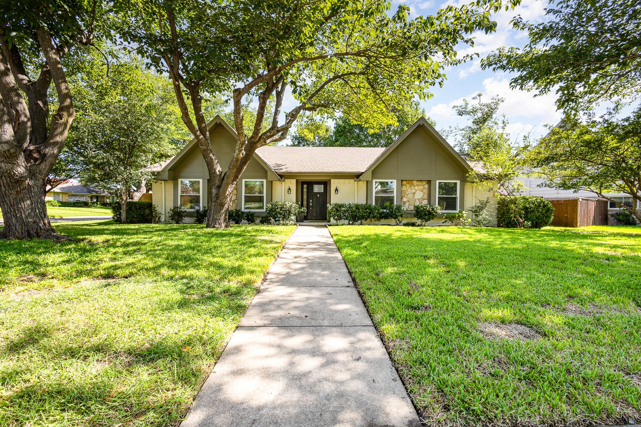 432 Pleasant Valley Lane
