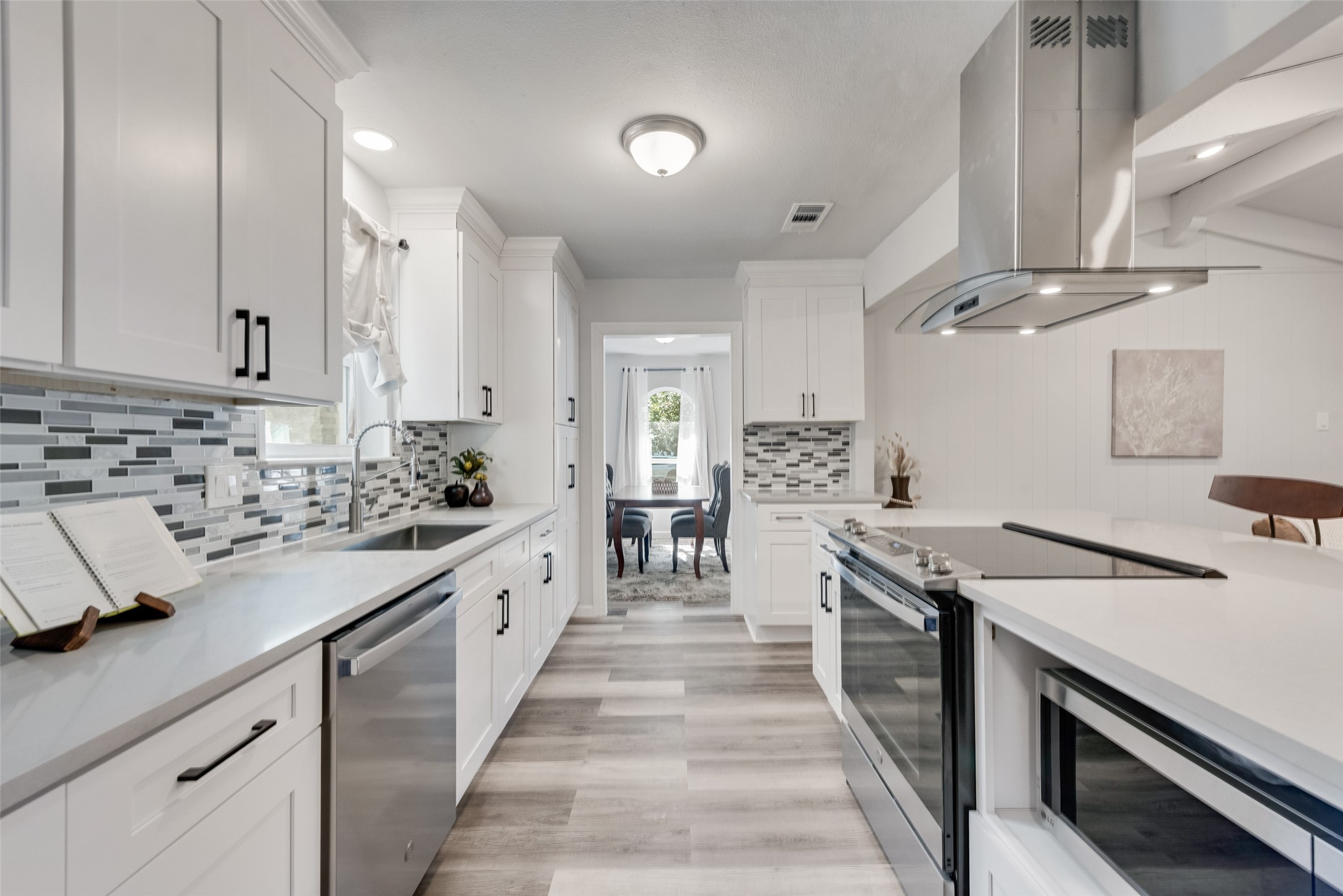 2701 Magnolia Drive