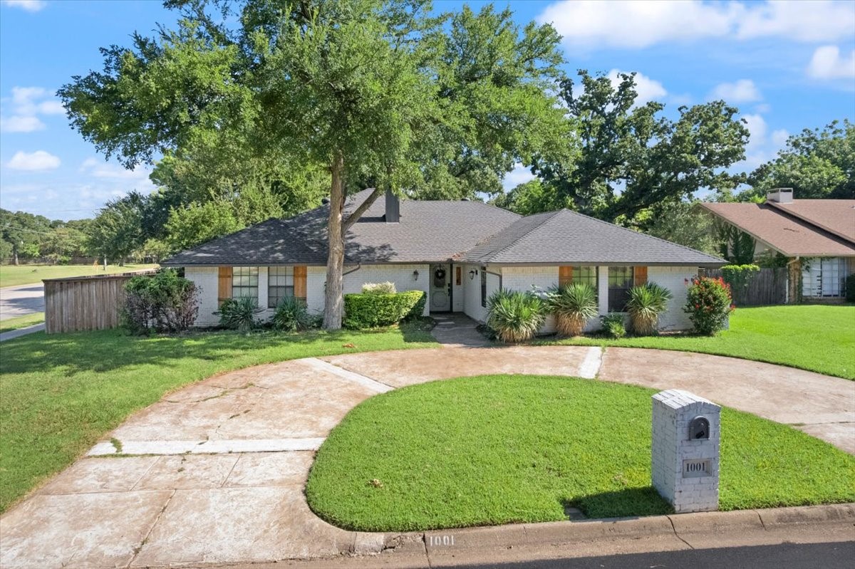 1001 Springfield Street