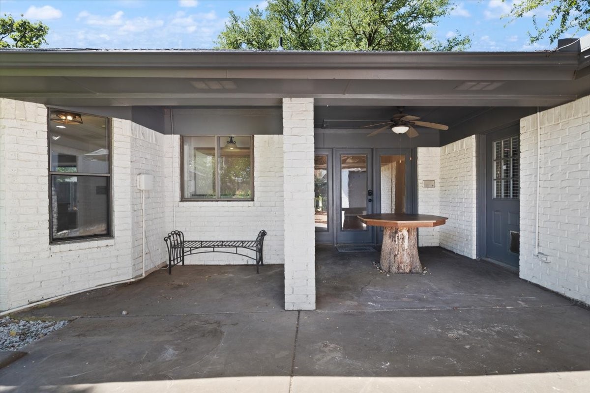 1001 Springfield Street