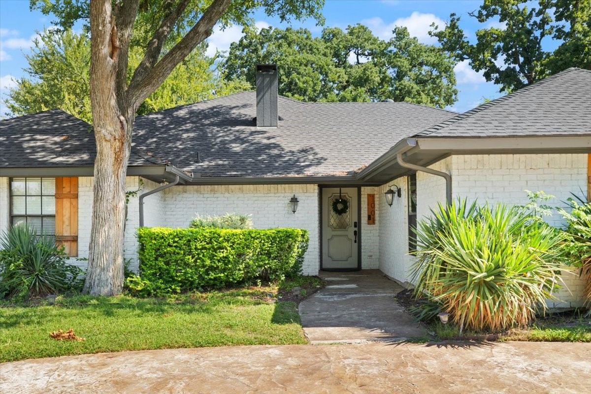 1001 Springfield Street