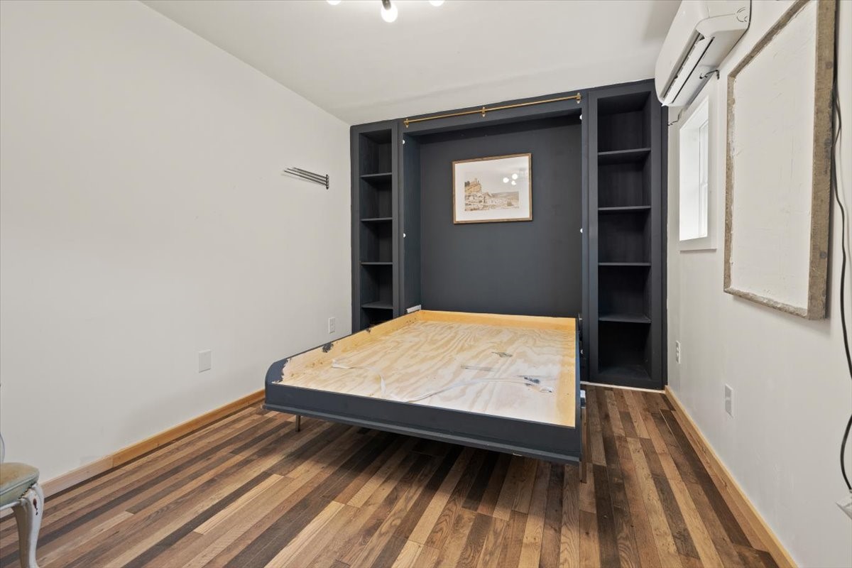 1001 Springfield Street