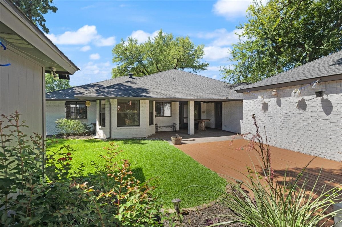 1001 Springfield Street